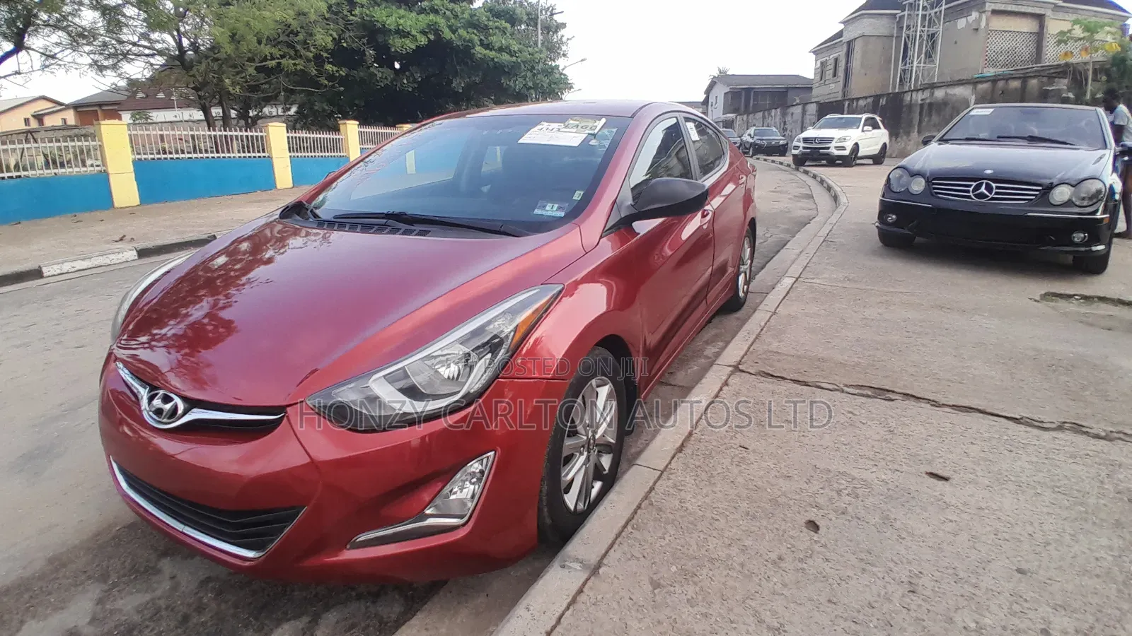 Hyundai Elantra SE 4dr Sedan (1.8L 4cyl 6A) 2015 Red