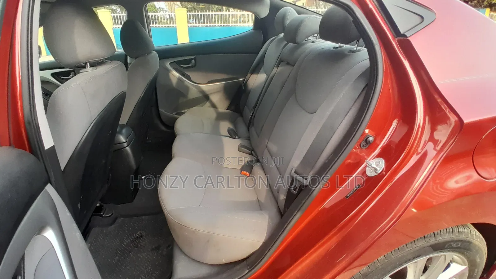 Hyundai Elantra SE 4dr Sedan (1.8L 4cyl 6A) 2015 Red