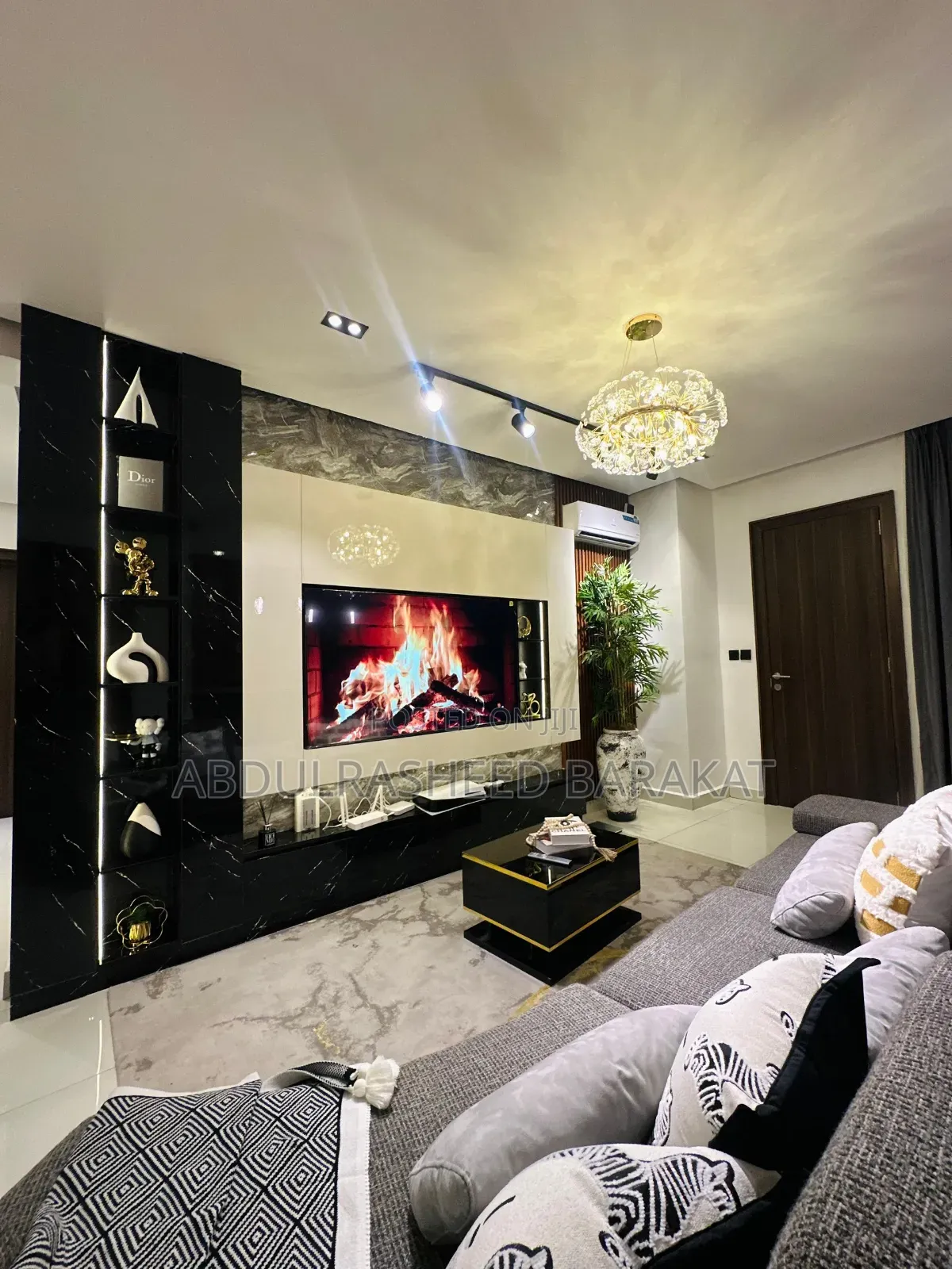 Luxury Two Bedroom Apartment With Ps5, Snooker and Swimming Pool