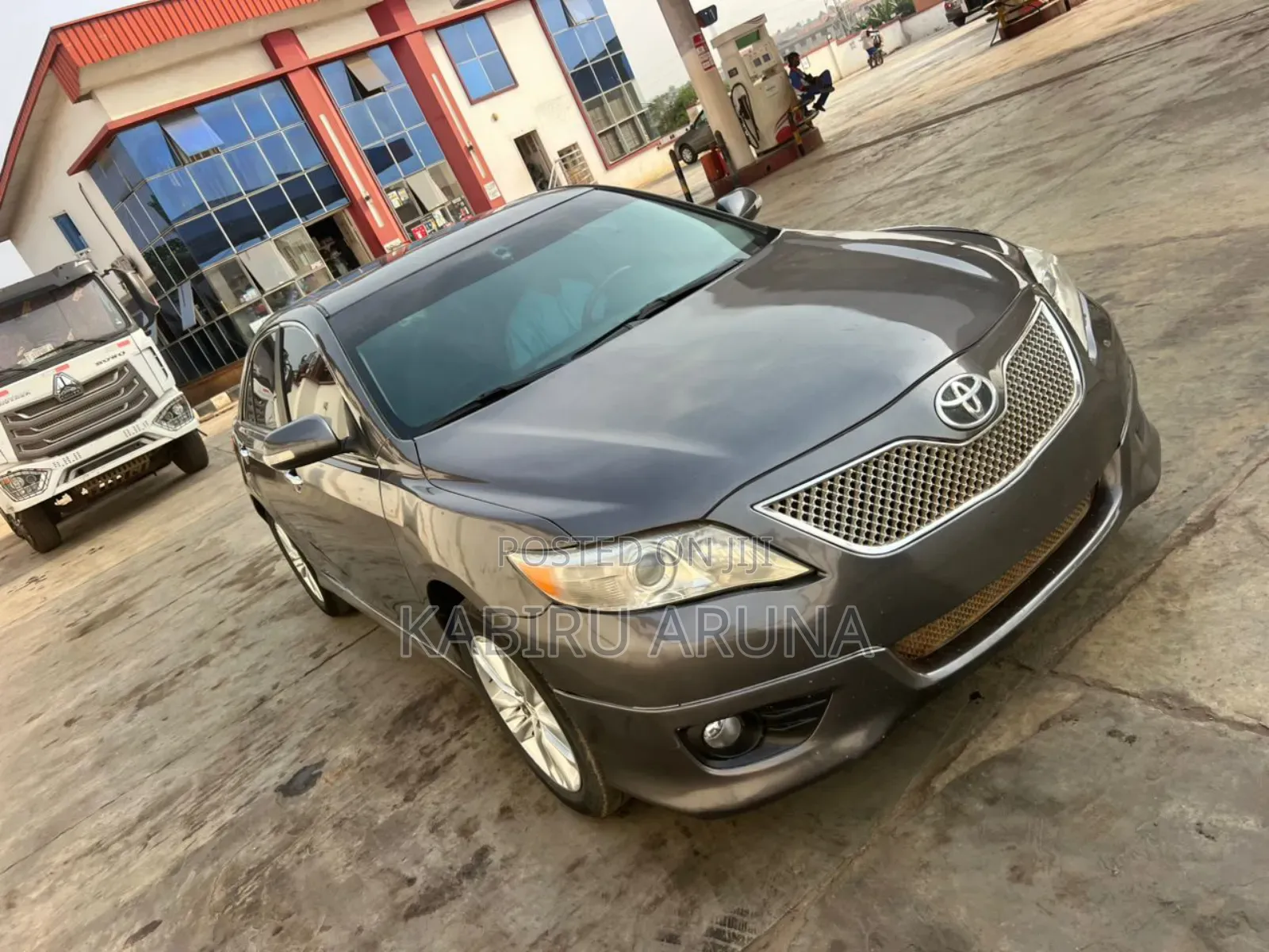Toyota Camry 2011 Gray