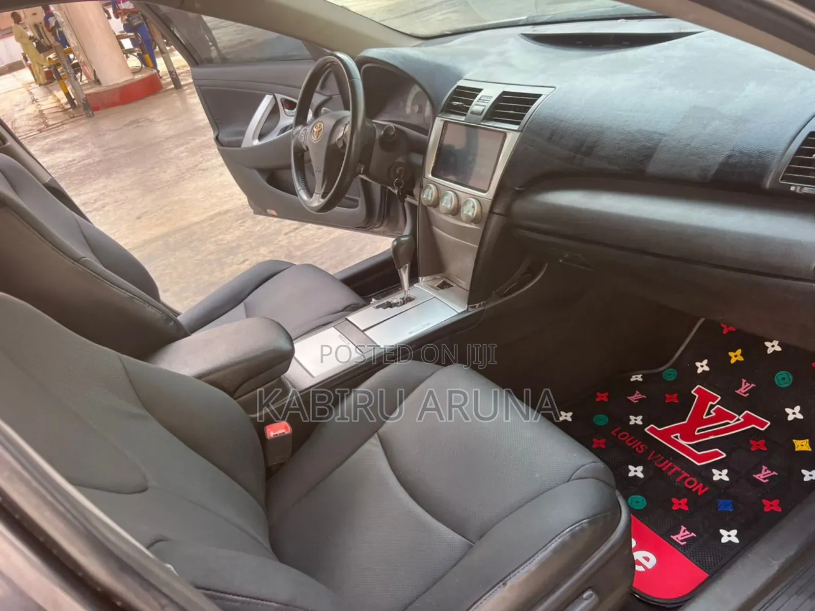 Toyota Camry 2011 Gray
