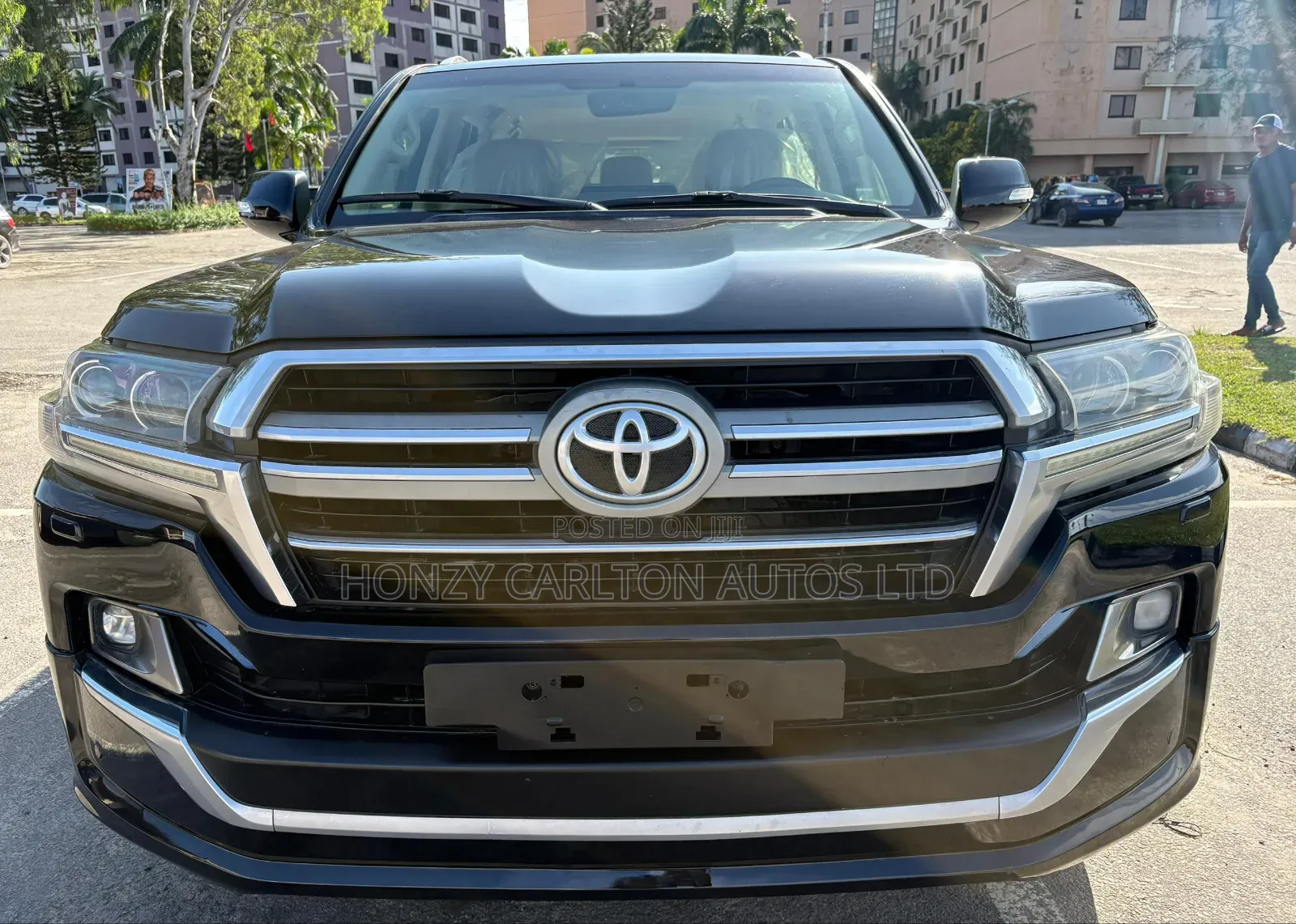 Toyota Land Cruiser 4.6 V8 GXR 2019 Black