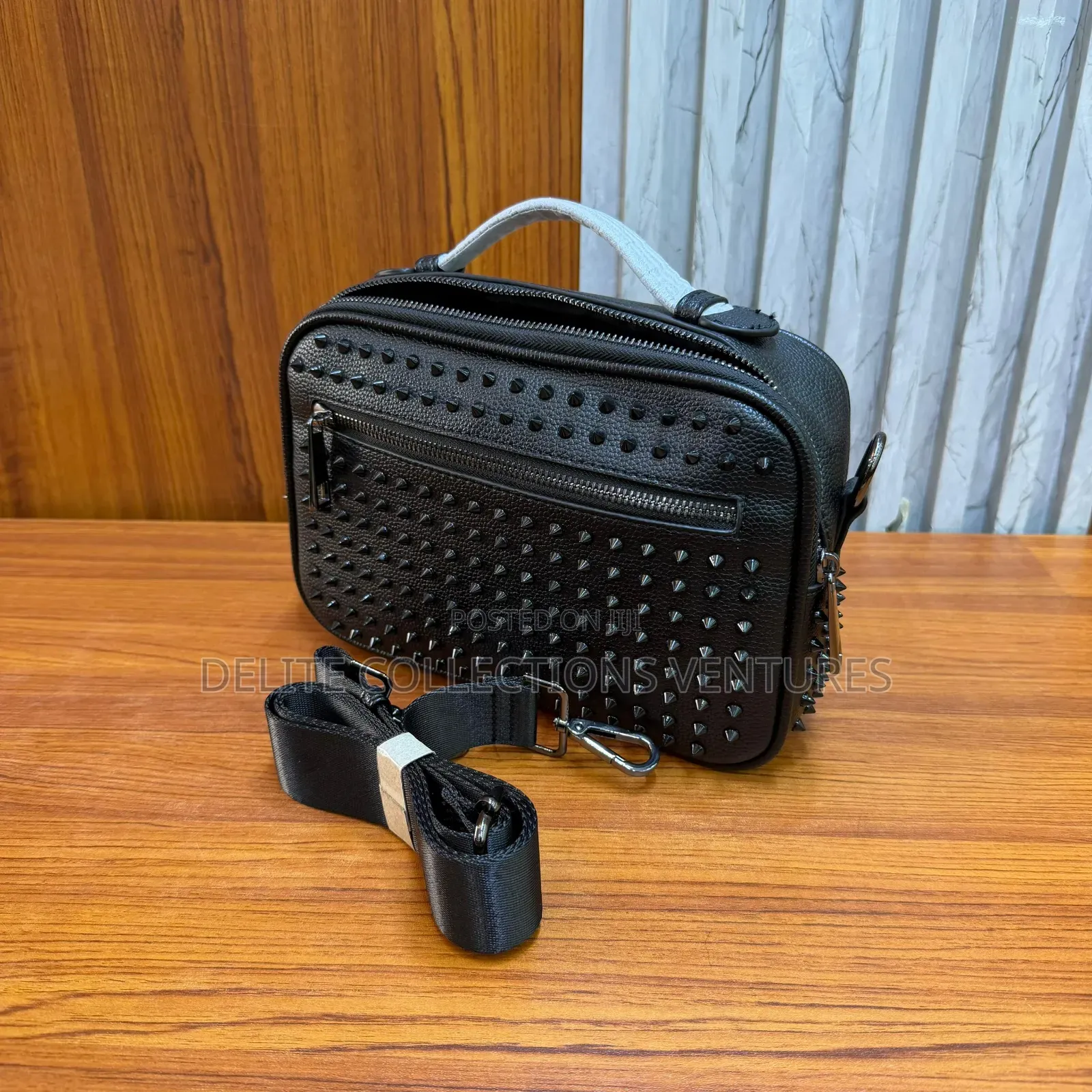Luxury Update  
Studded Stylish Unisex Rivet Side Purse.
