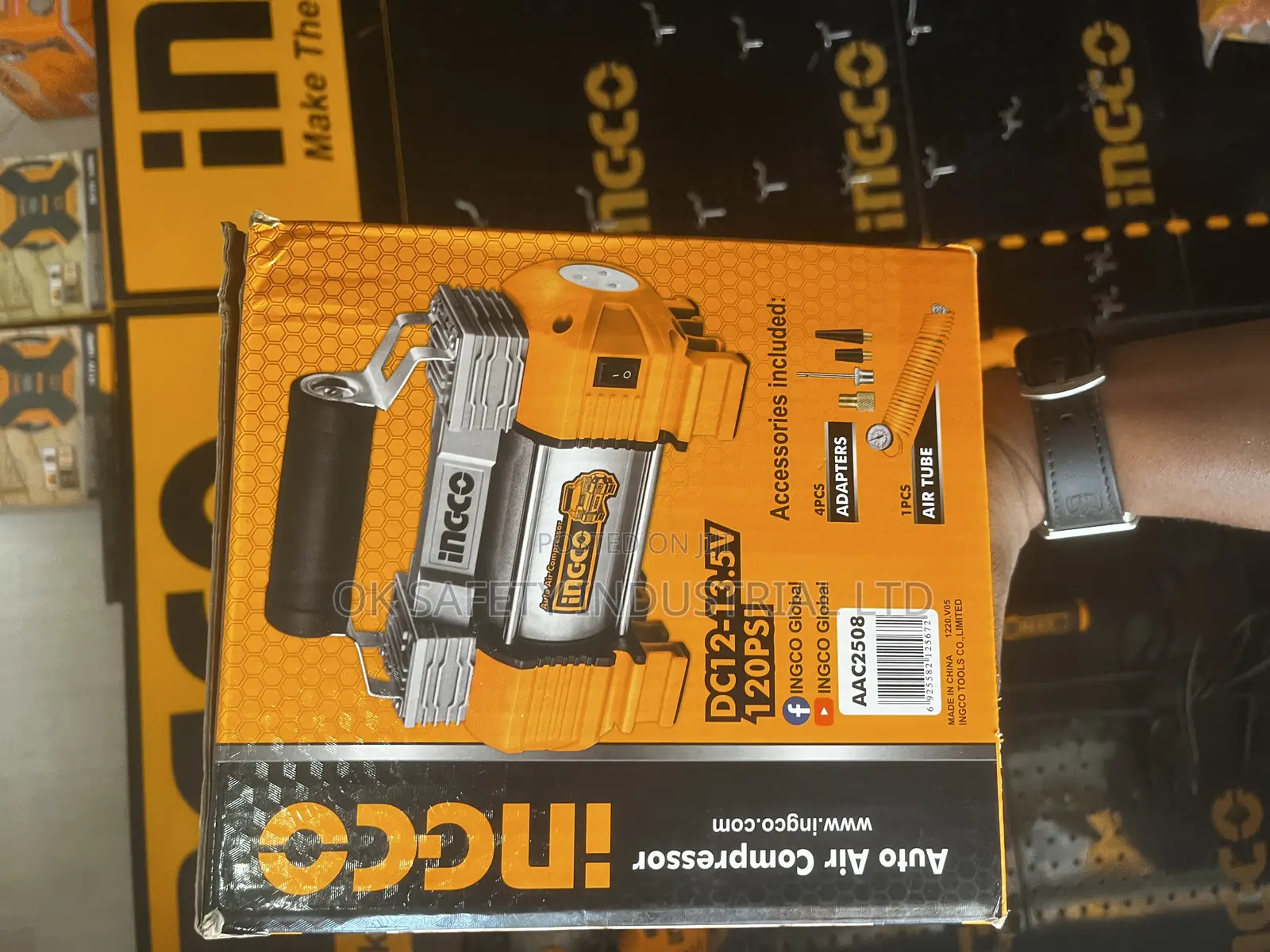 Auto Air Compressor 12 Volts
