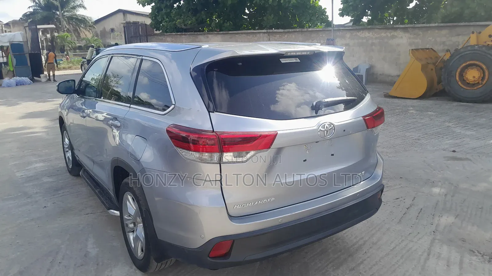 Toyota Highlander XLE V6 4x4 (3.5L 6cyl 6A) 2016 Silver
