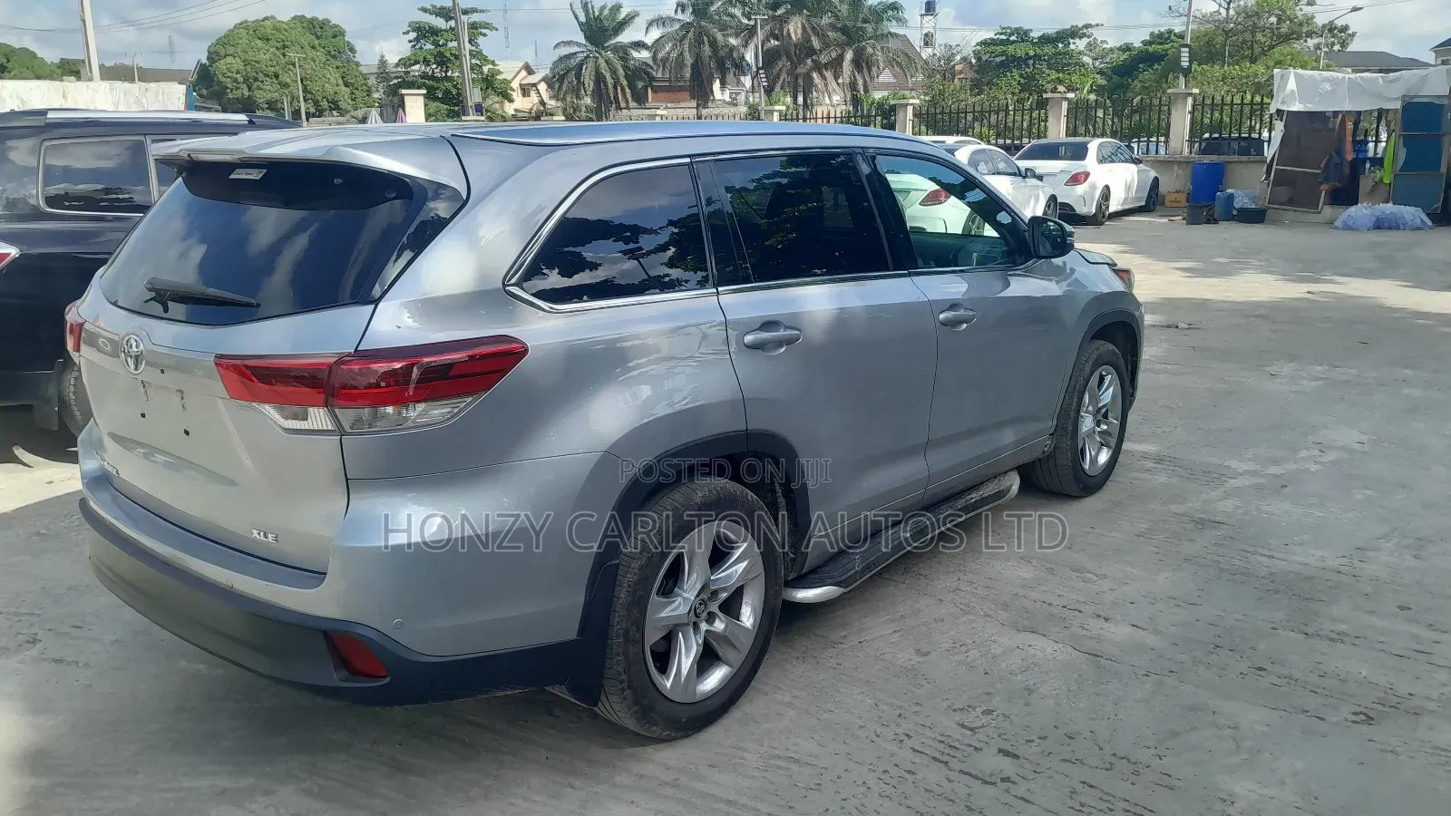 Toyota Highlander XLE V6 4x4 (3.5L 6cyl 6A) 2016 Silver
