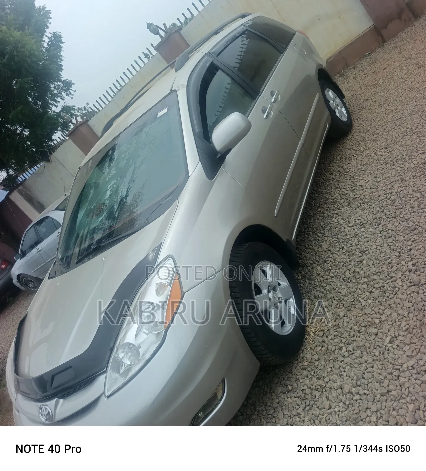 Toyota Sienna 2005 Silver