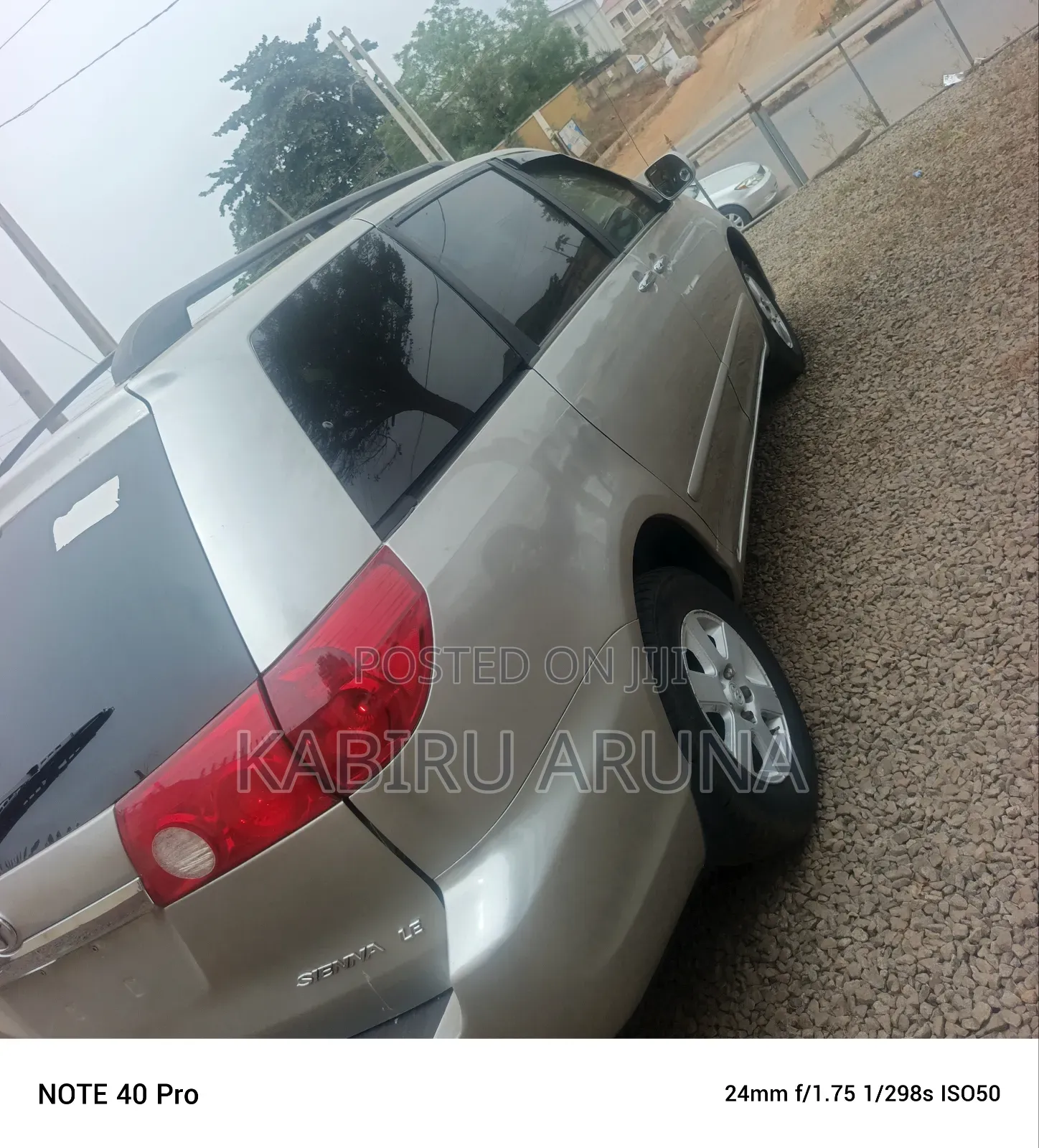 Toyota Sienna 2005 Silver