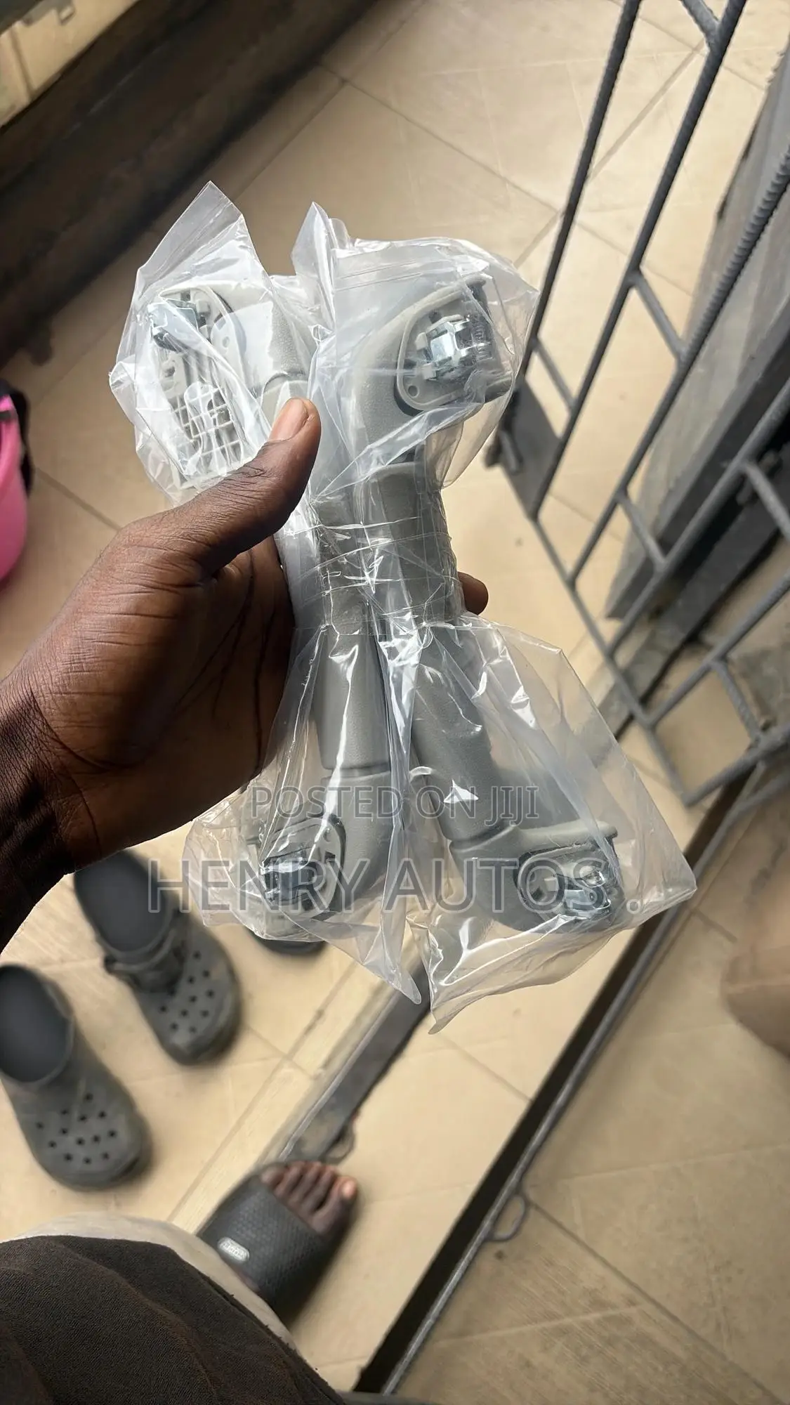 Roof Handle 2.7 Camry