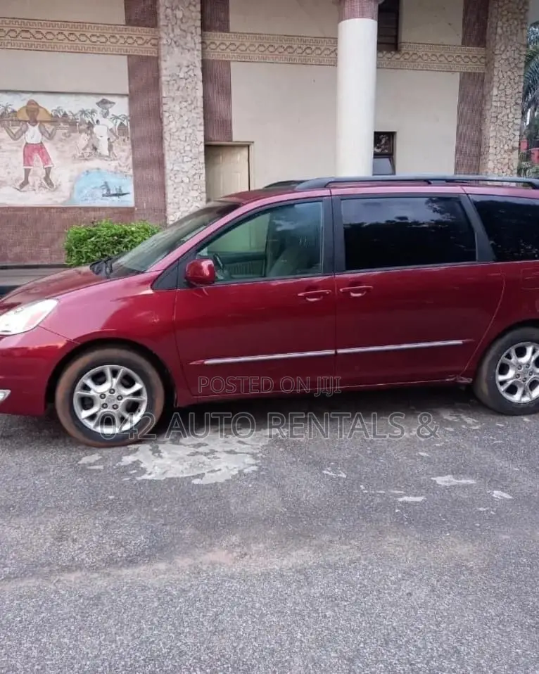 Toyota Sienna Available for Hire