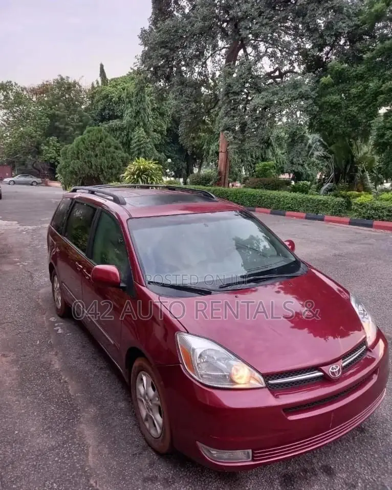 Toyota Sienna Available for Hire