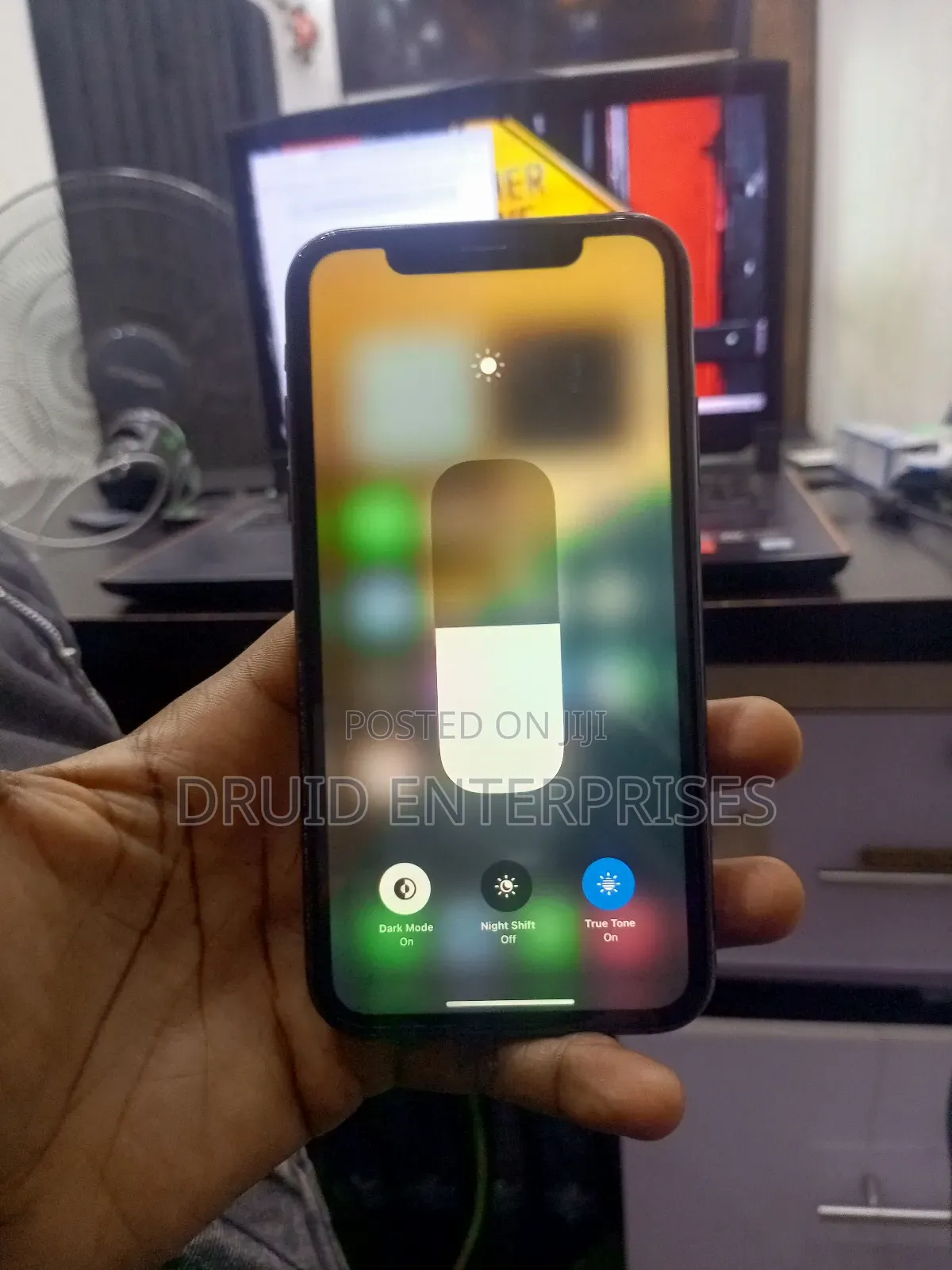 Apple iPhone XR 64 GB Black