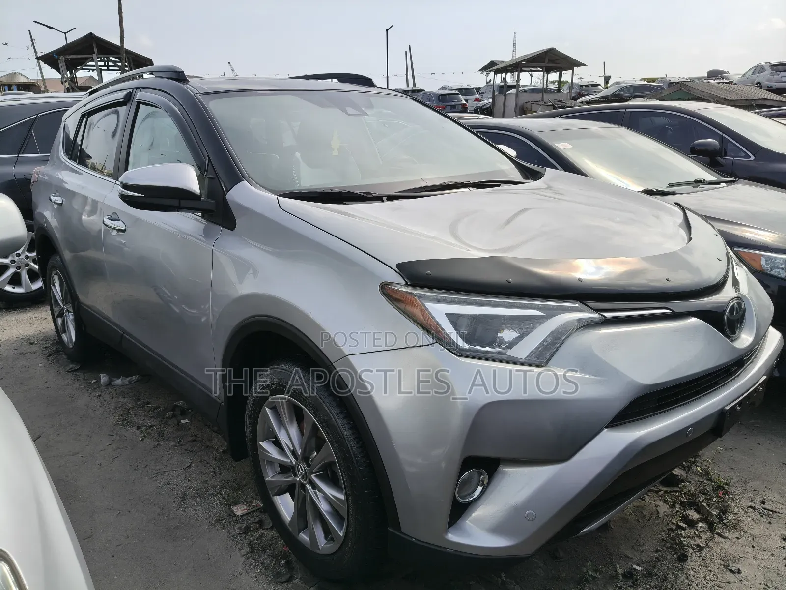 Toyota RAV4 Limited AWD (2.5L 4cyl 6A) 2017 Silver