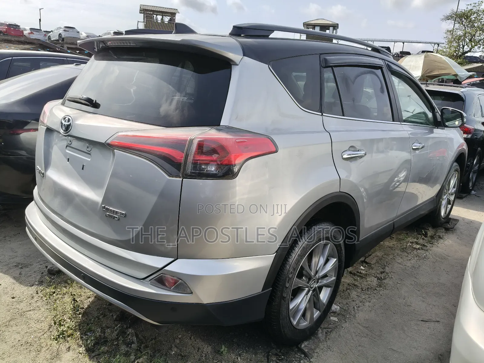 Toyota RAV4 Limited AWD (2.5L 4cyl 6A) 2017 Silver