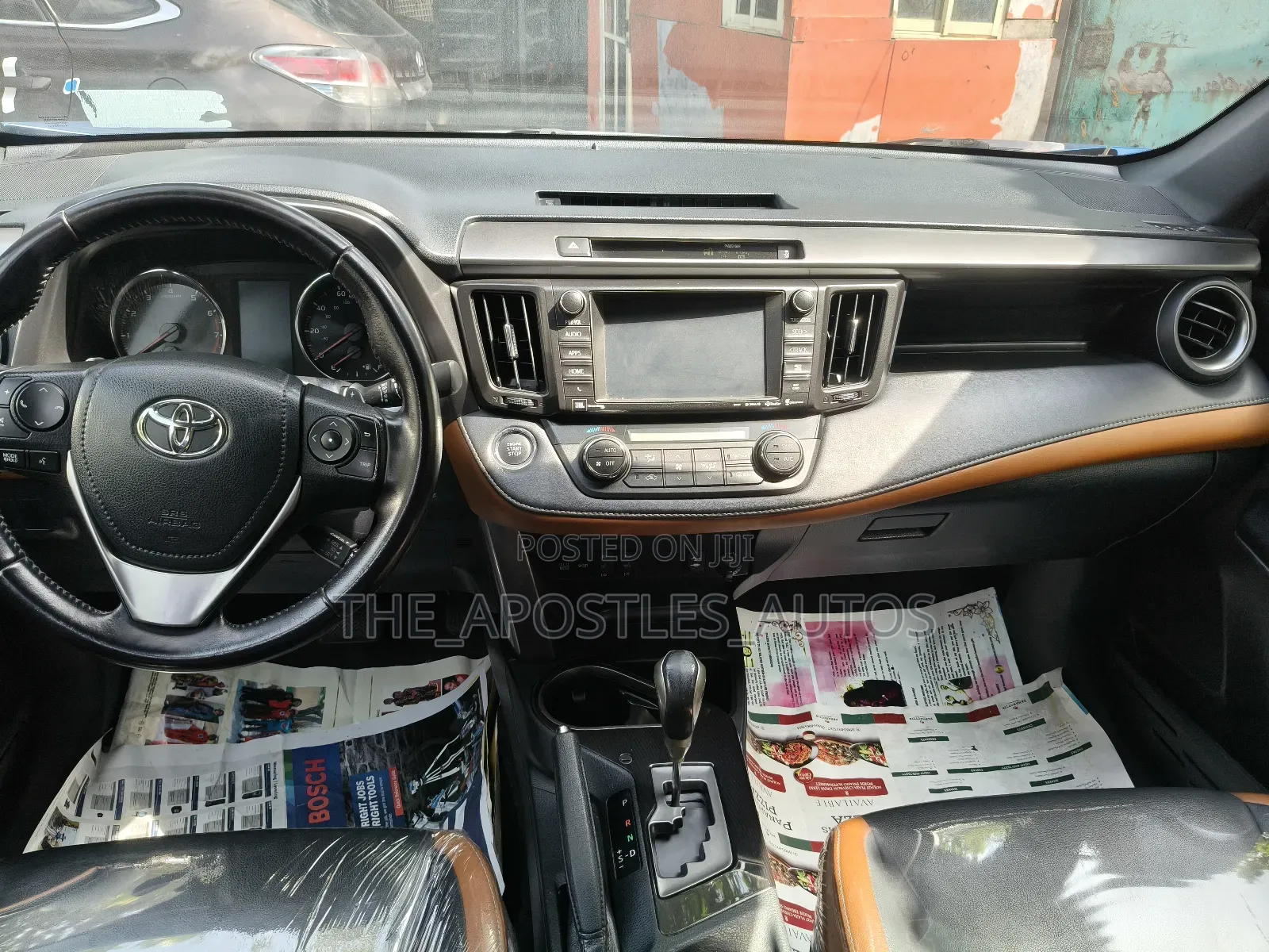 Toyota RAV4 SE FWD (2.5L 4cyl 6A) 2017 Blue