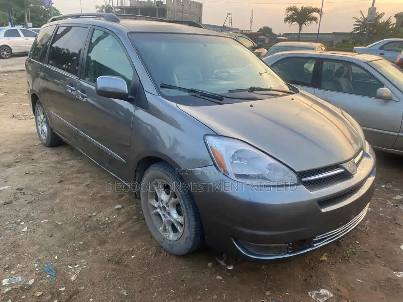 Toyota Sienna LE AWD 2005 Gray