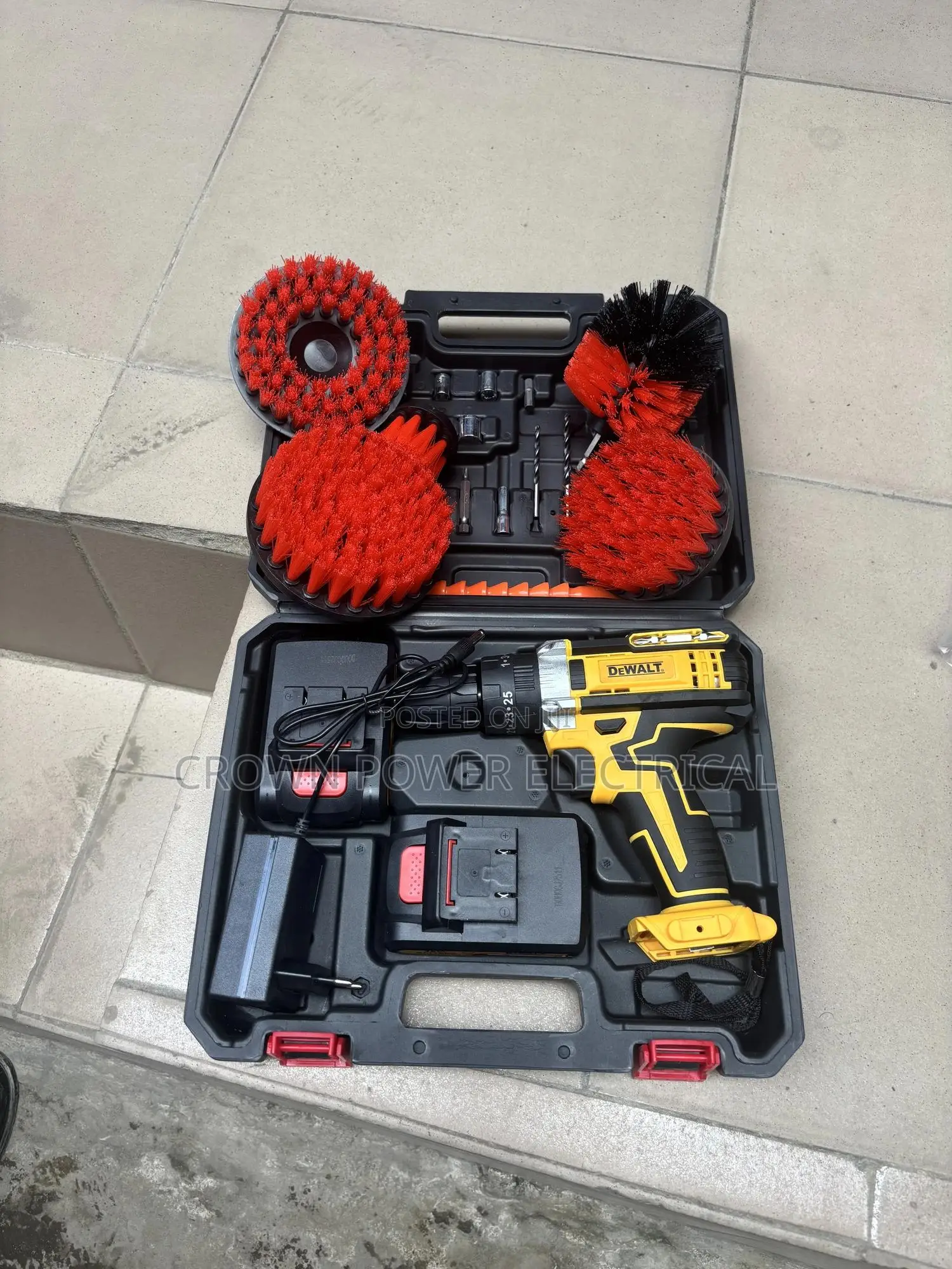 Cordless Drill Brush Machine For Washing Sofa And Carpet