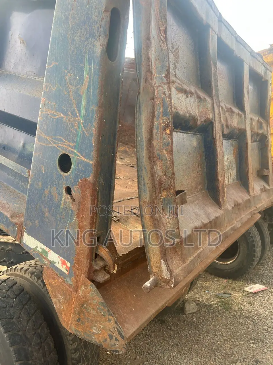 Mack Tipper Truck Vision