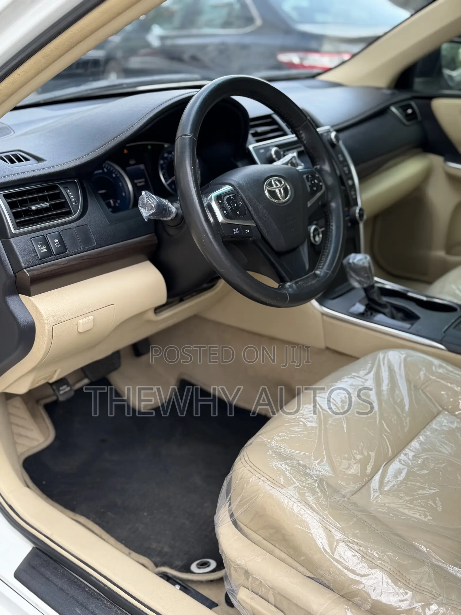 Toyota Camry XLE 4dr Sedan (2.5L 4cyl 6A) 2016 White