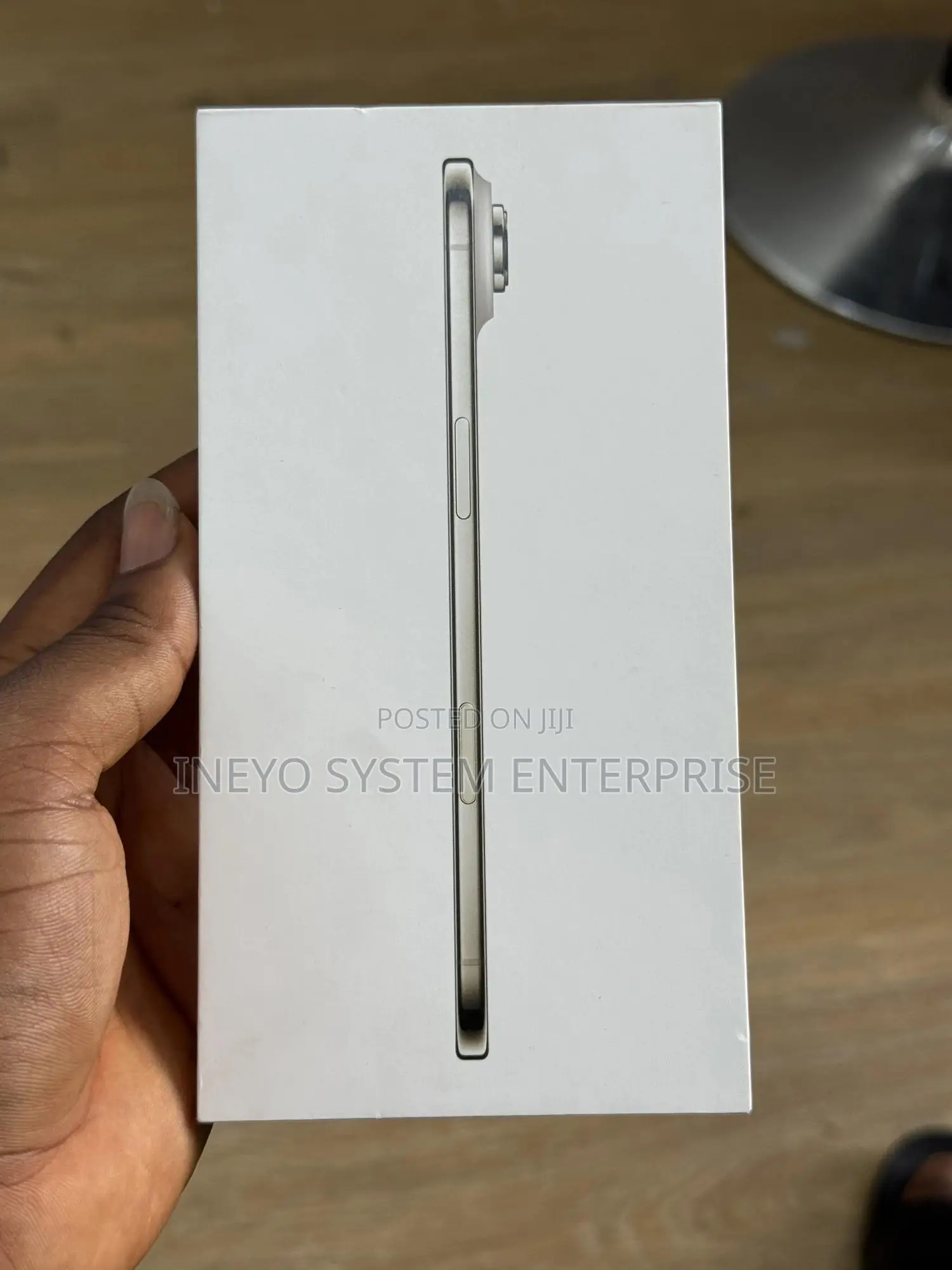 New Apple iPhone Air 256 GB Gold