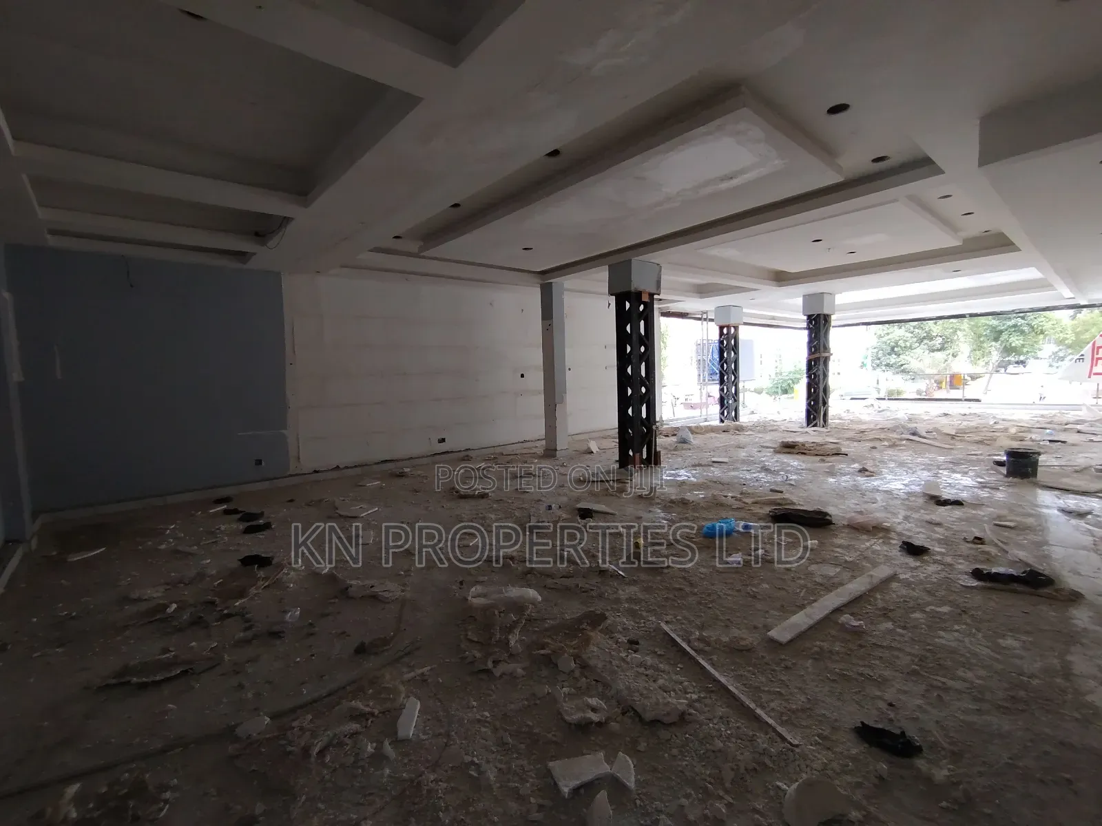 For Rent 180 SQM Meters for Commercial Purposes