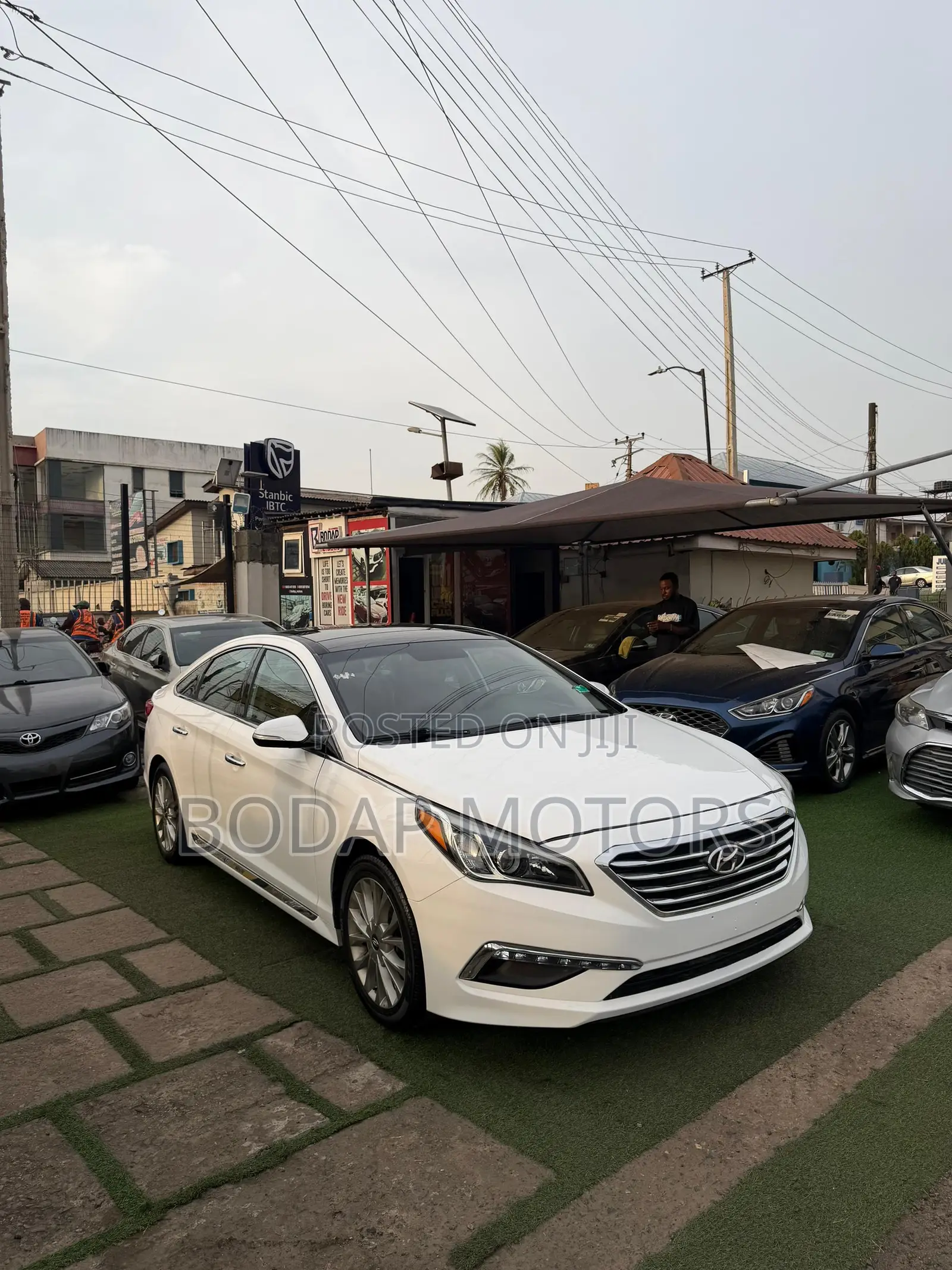Hyundai Sonata Limited w/Brown Leather 4dr Sedan (2.4L 4cyl 6A) 2015