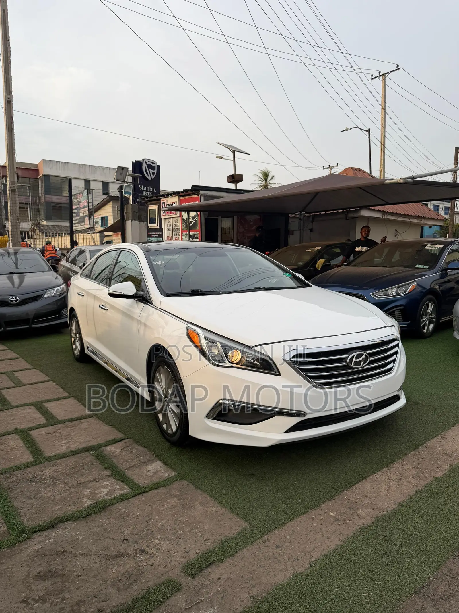 Hyundai Sonata Limited w/Brown Leather 4dr Sedan (2.4L 4cyl 6A) 2015