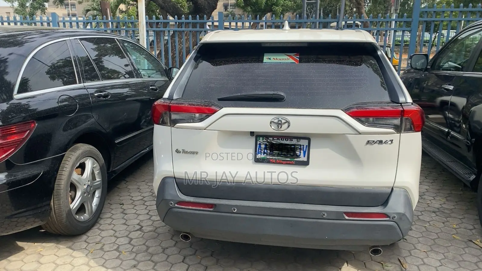 Toyota RAV4 2020 White