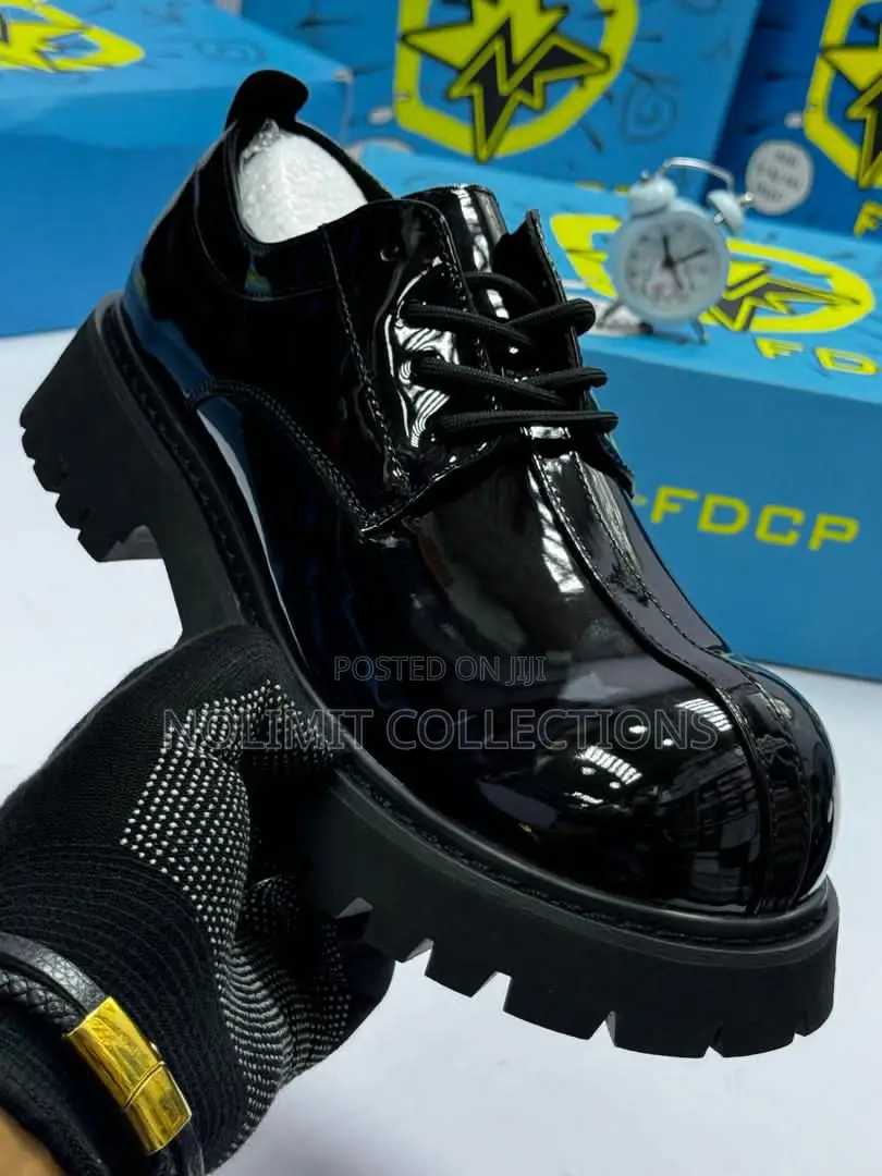 Shiny Leather Derby Shoe With Thick Black Sole