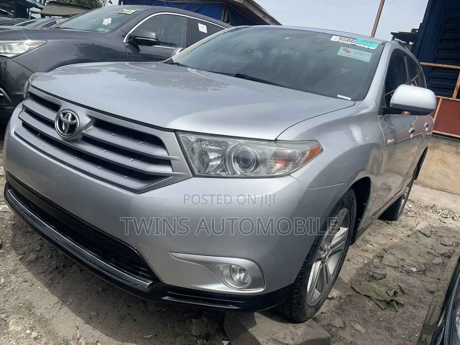 Toyota Highlander Limited 3.5l 4WD 2013 Silver