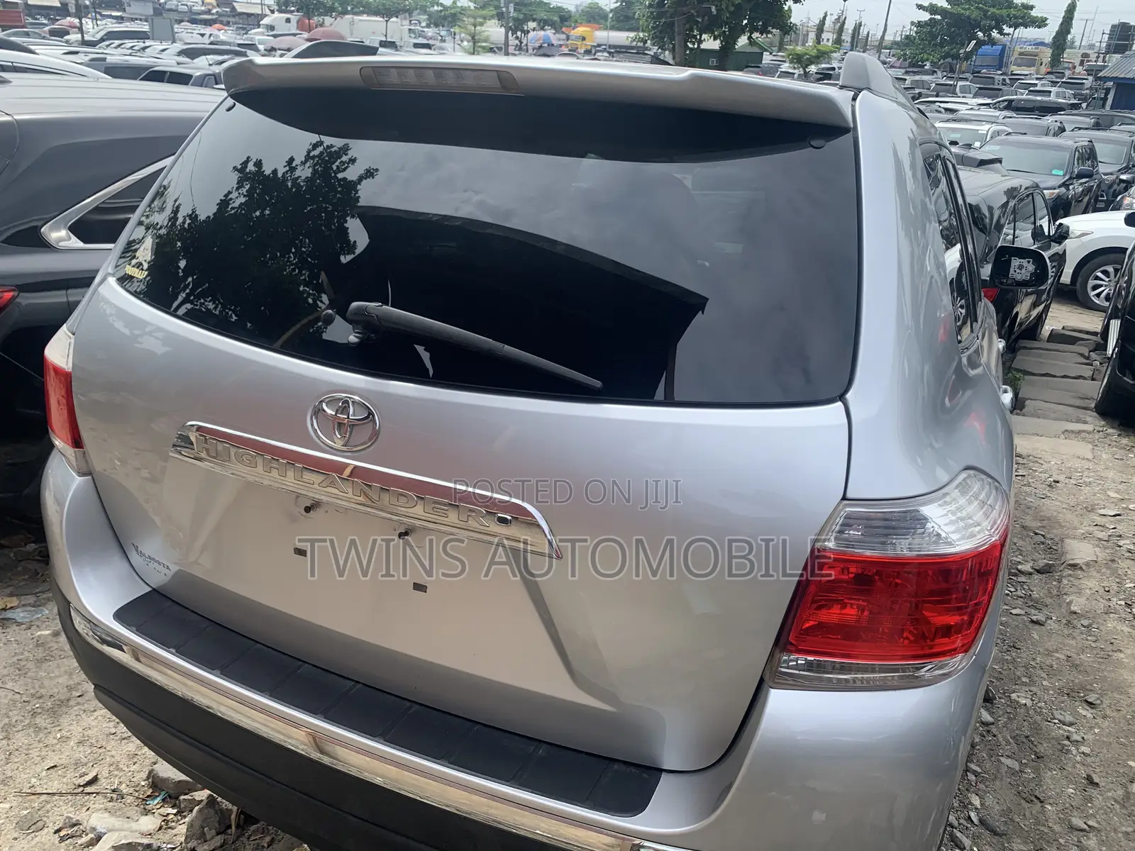 Toyota Highlander Limited 3.5l 4WD 2013 Silver