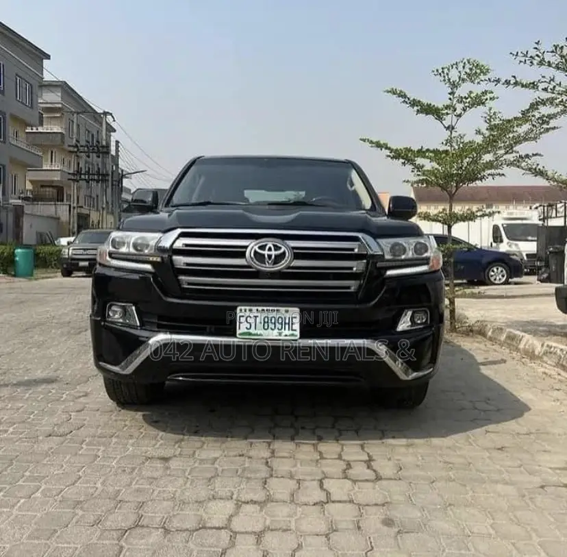 Toyota Landcruiser for Hire