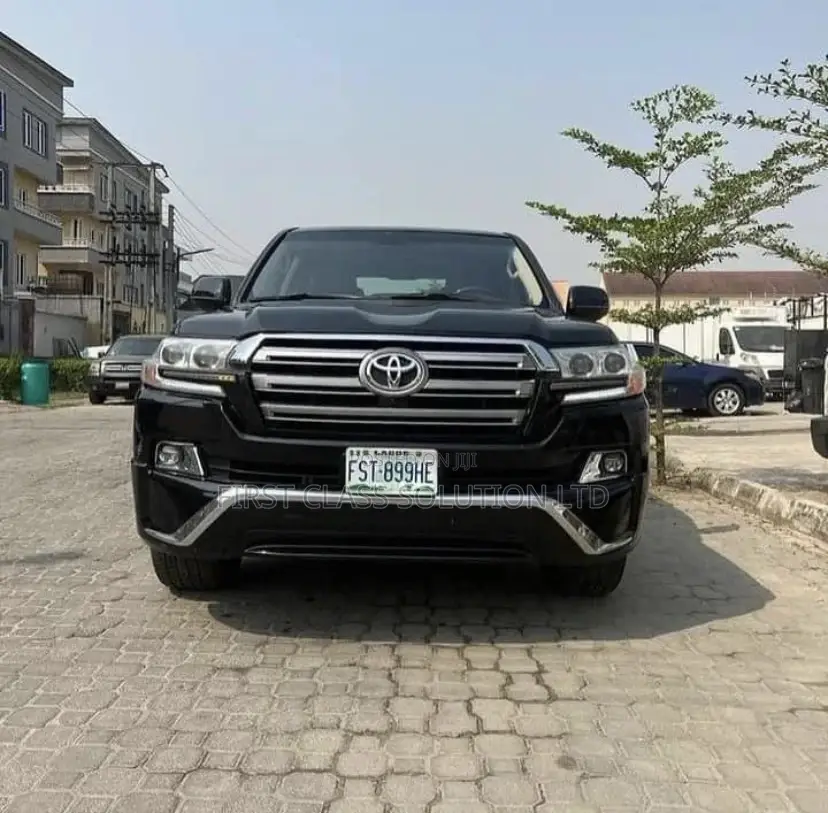 Toyota Landcruiser for Hire