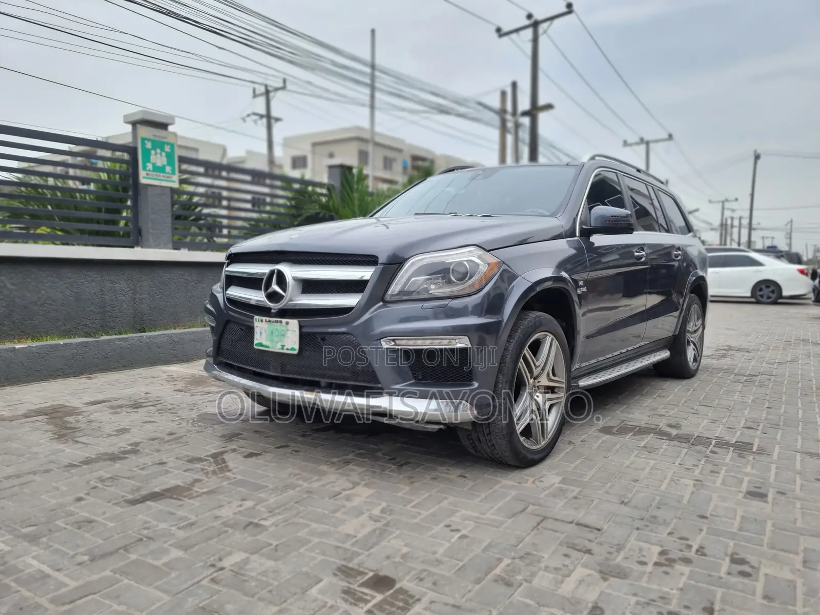 Mercedes-Benz GL-Class GL63 AMG 4dr SUV AWD (5.5L 8cyl Turbo 7A) 2014