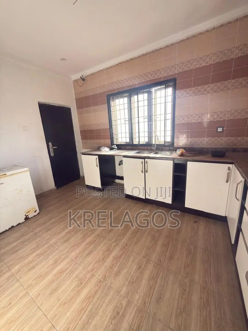 3bdrm Apartment in Orchid, Chevron for rent