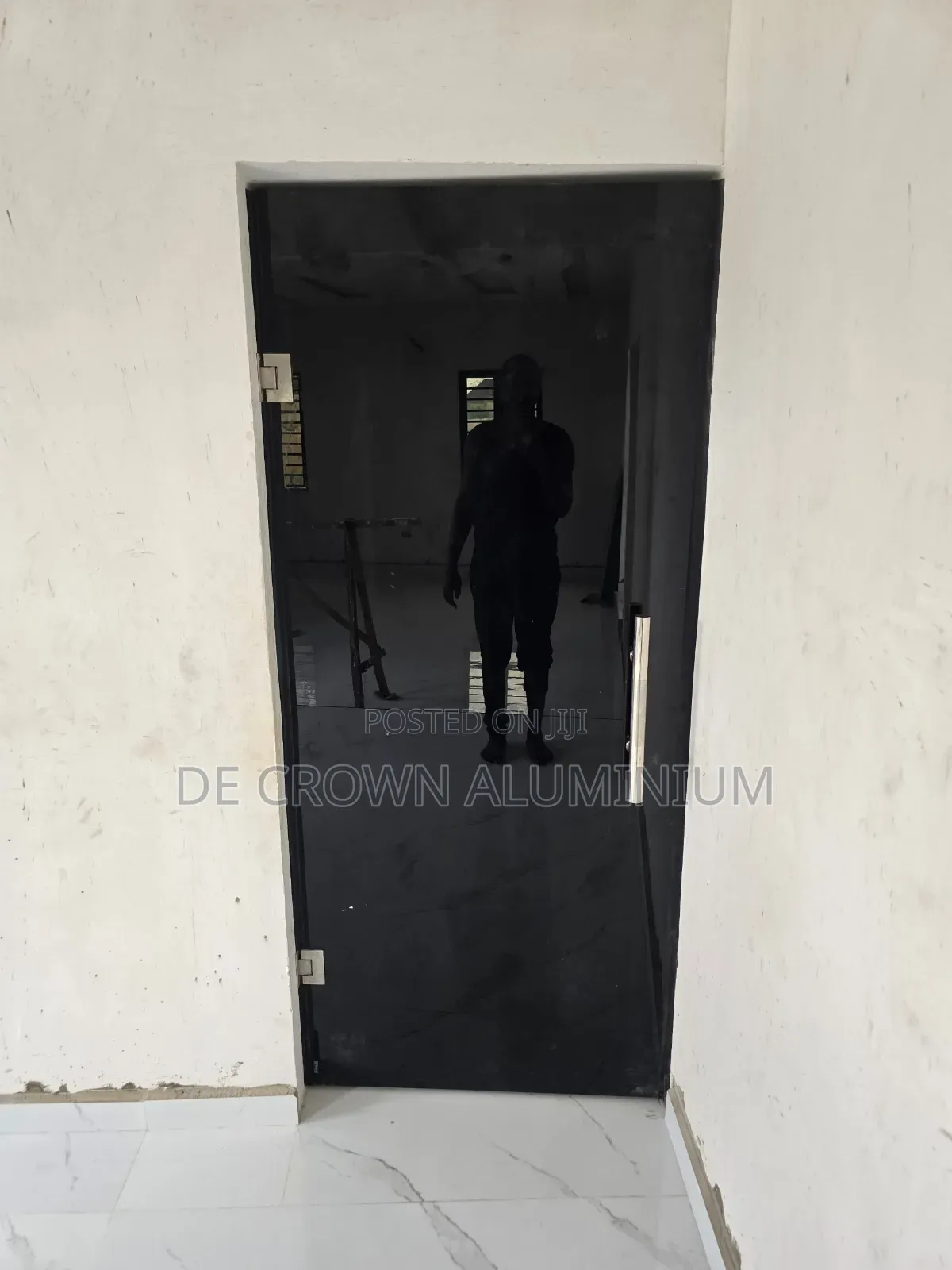 Modern 10mm Tempered Grey Glass Door – Stylish Durable