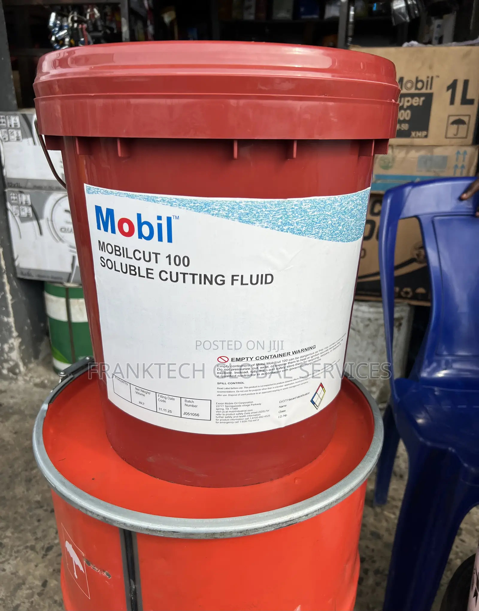 Mobilcut 100 Soluble Cutting Fluid
