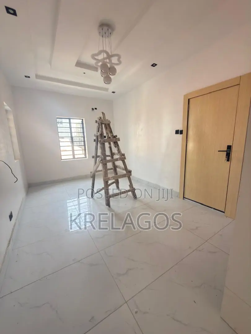 2bdrm Apartment in Orchid, Chevron for sale