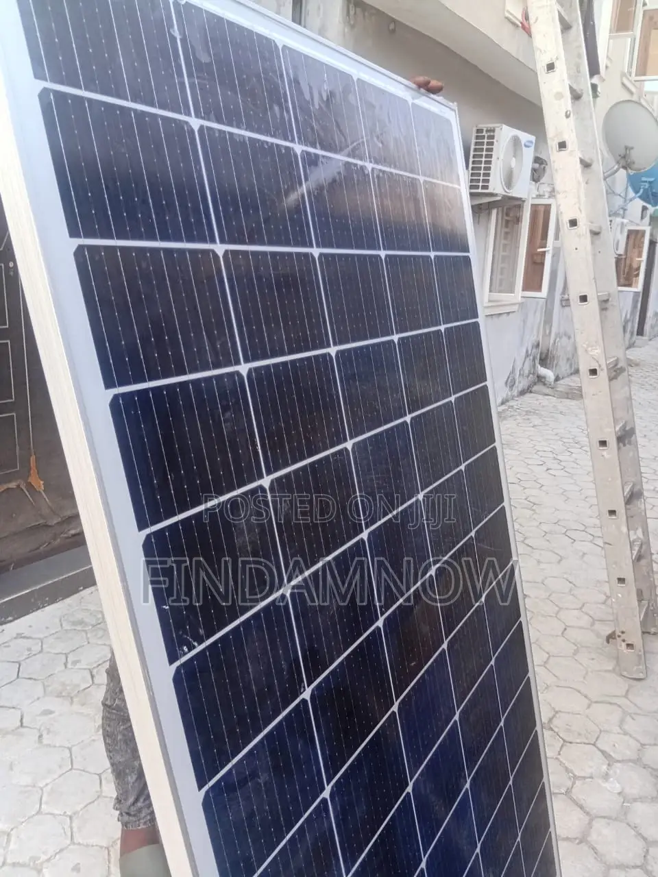 450 Watts Solar Panel