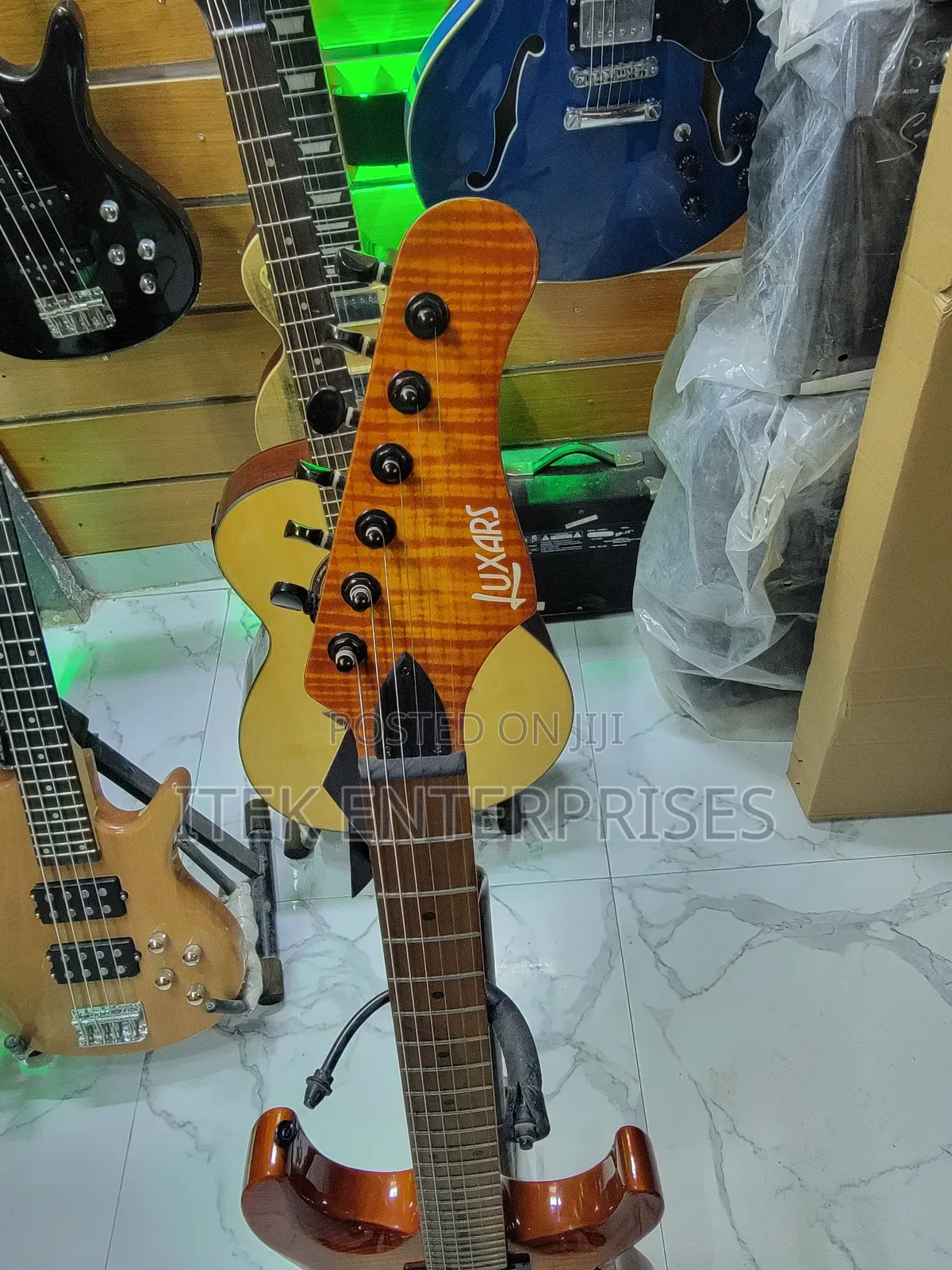 Luxars Electric Guitar
