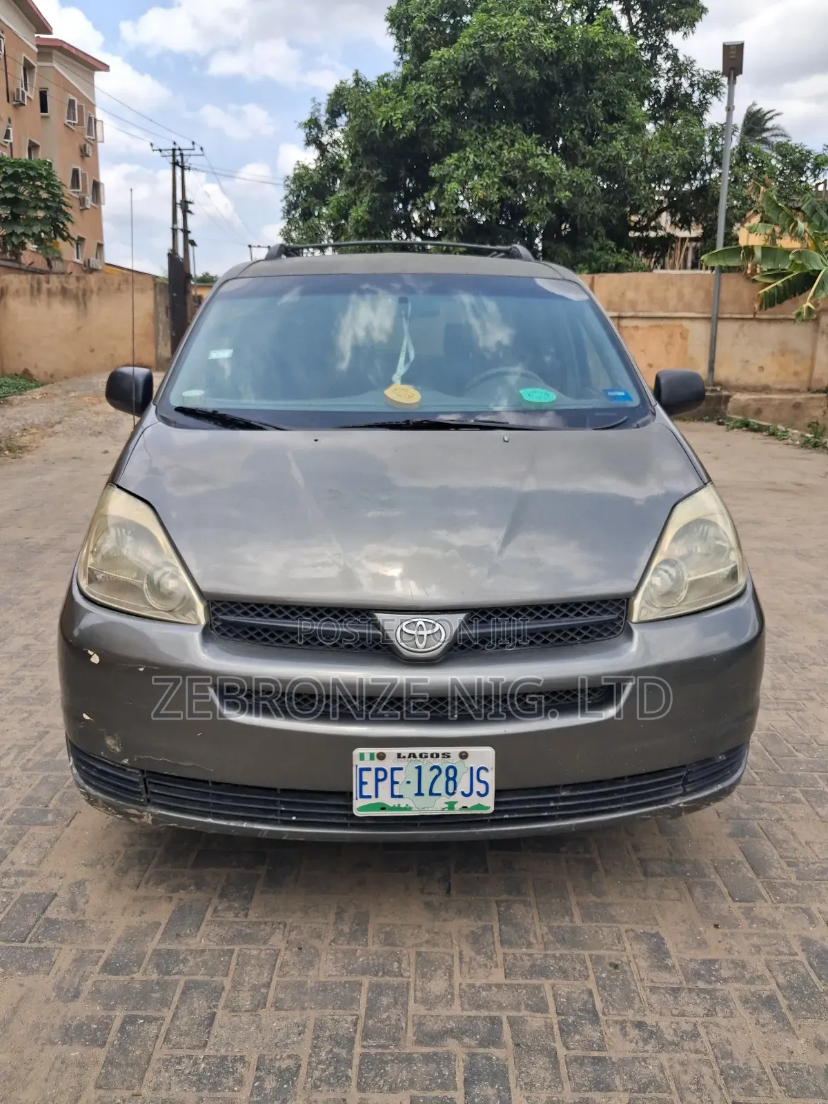 Toyota Sienna LE AWD 2005 Gray