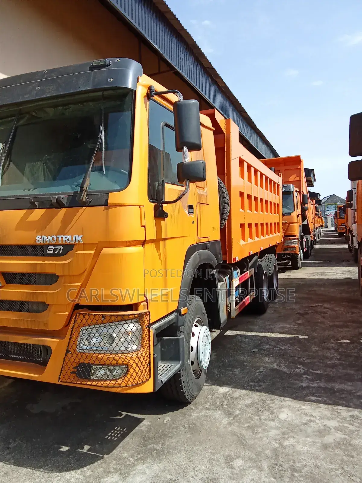 10tyres Howo 371 30tons Foreign Used Refurbished Tipper Dump Truck.