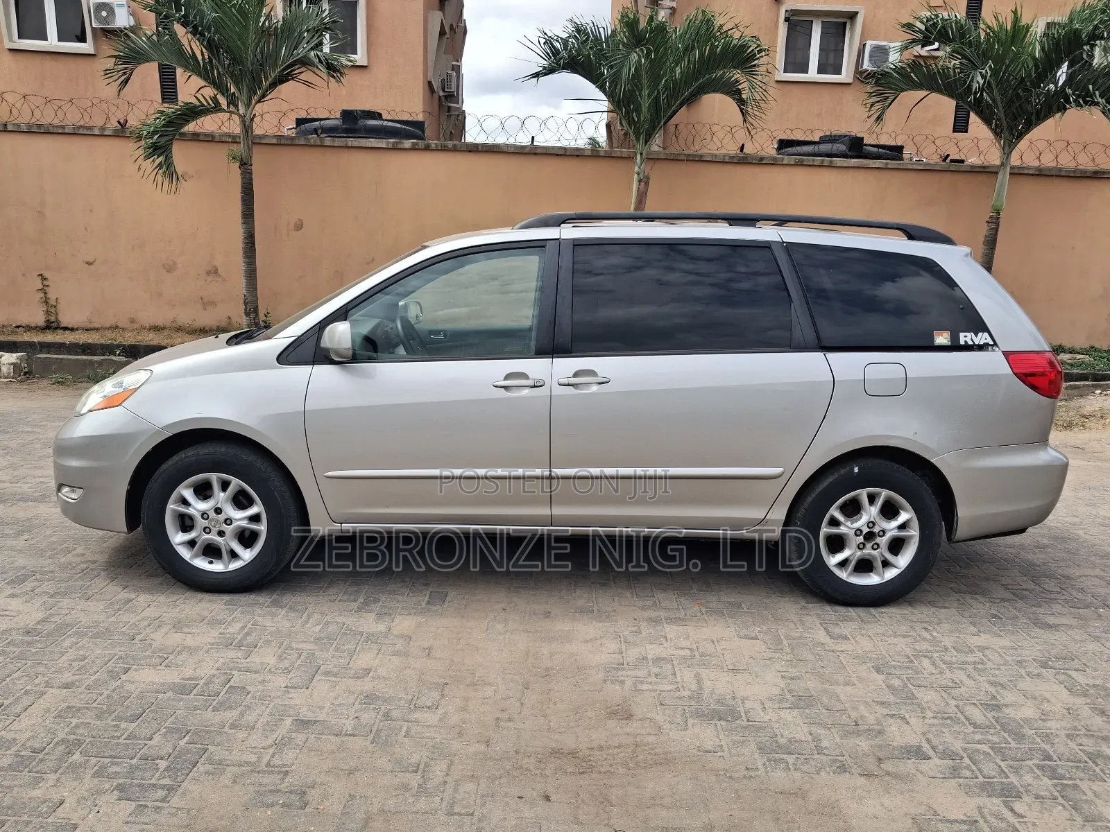 Toyota Sienna XLE 4WD 2007 Silver