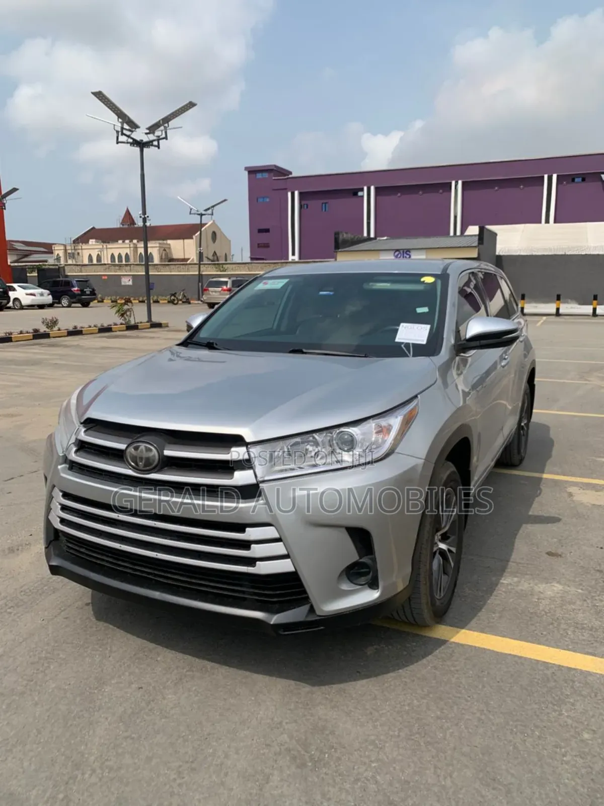 Toyota Highlander LE 4x2 (2.7L 4cyl 6A) 2018 Silver