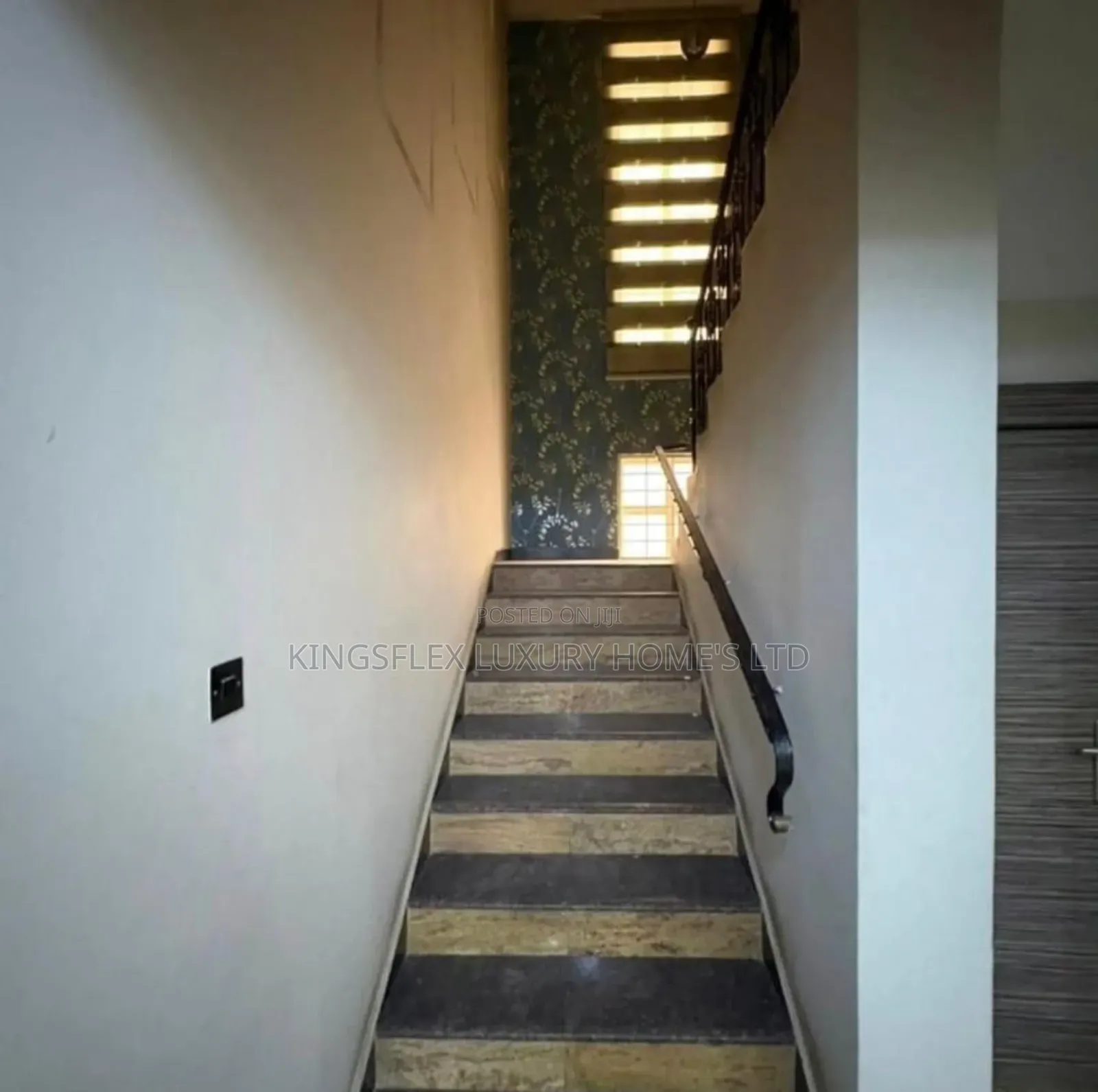 4bdrm Duplex in Estate, Jabi for sale