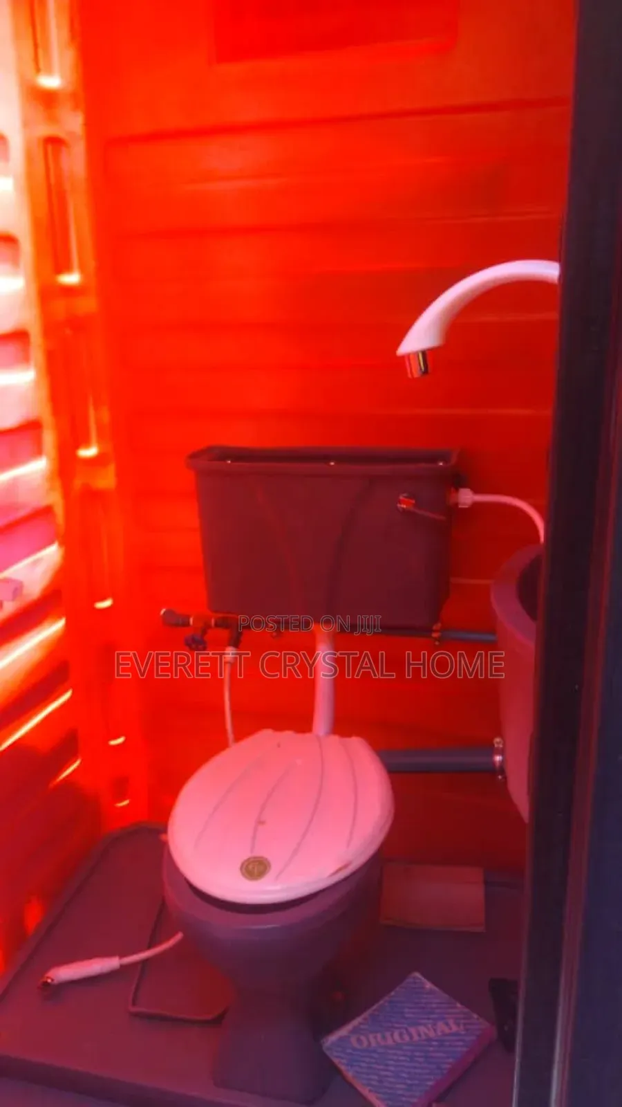 Complete Toilet With Wash Hand Basin