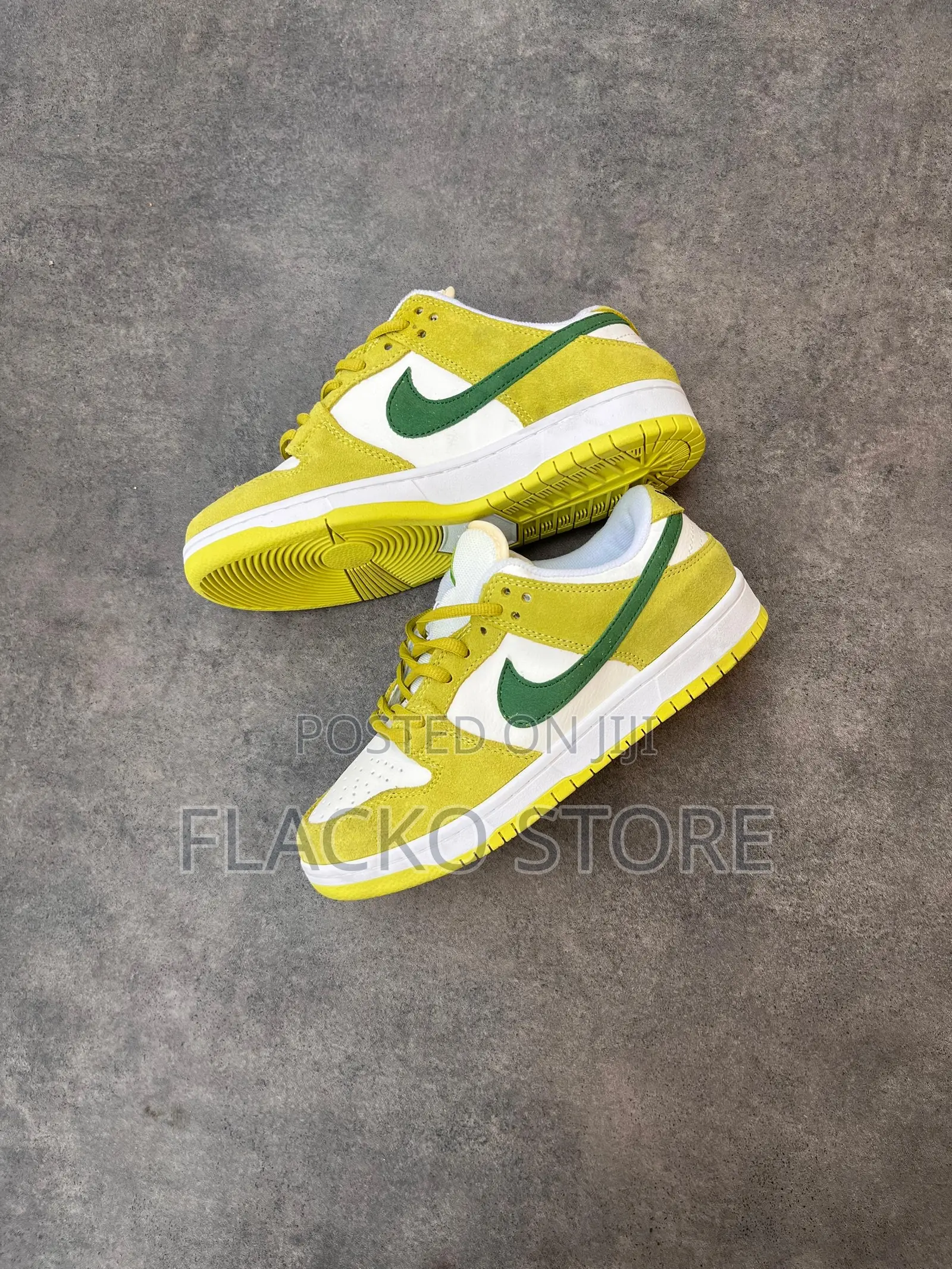 Original Nike Sb Dunk Low Green Apple Sneakers