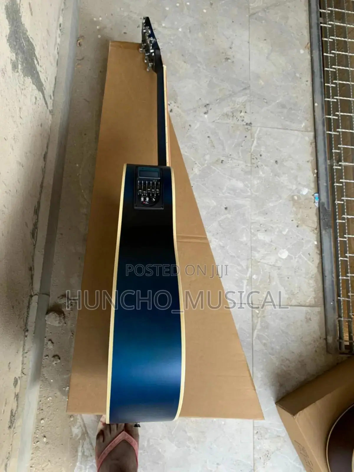 High Quality Box Guitar Semi Acoustic