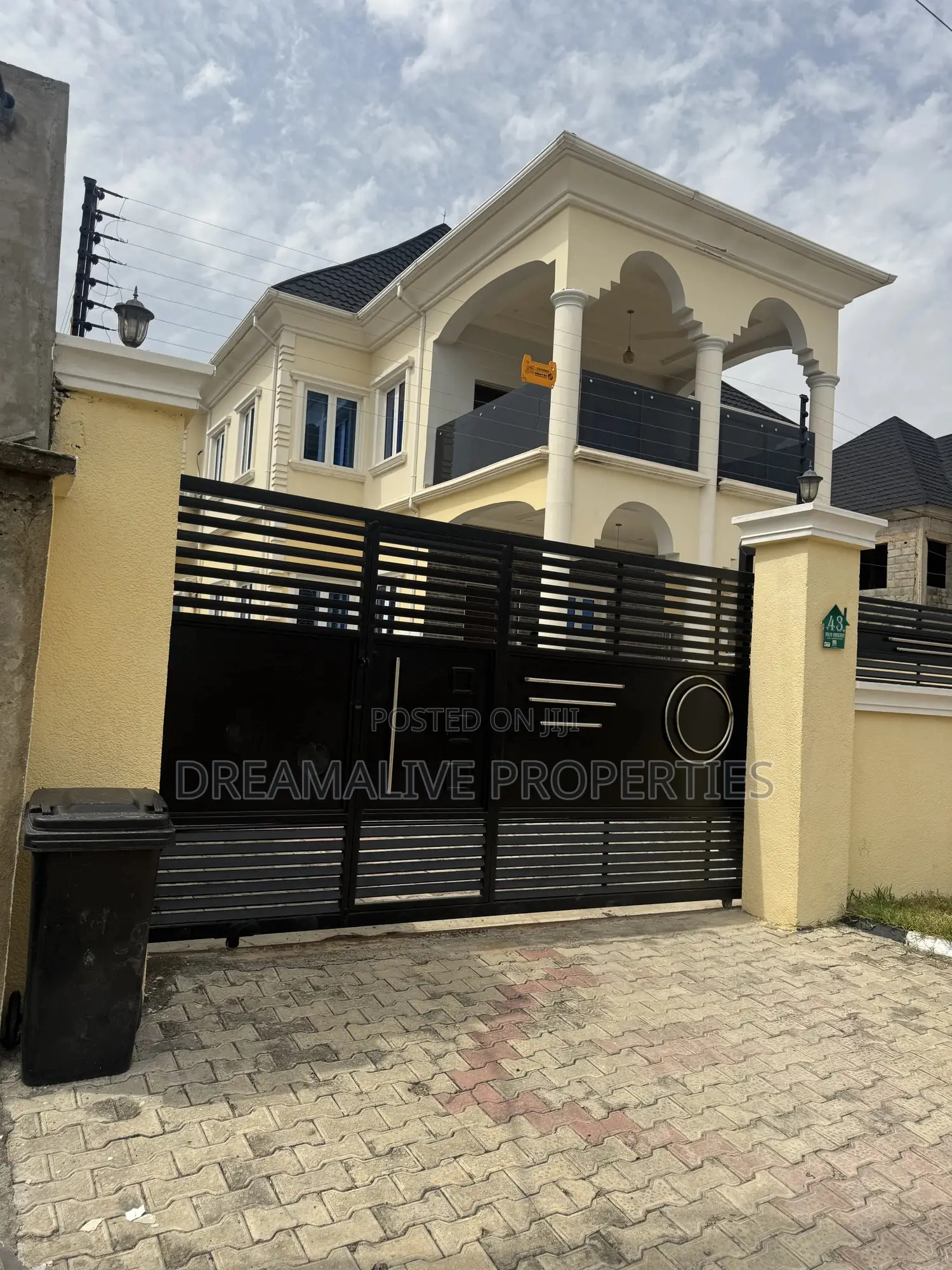 4bdrm Duplex in Kafe District, Life Camp for sale