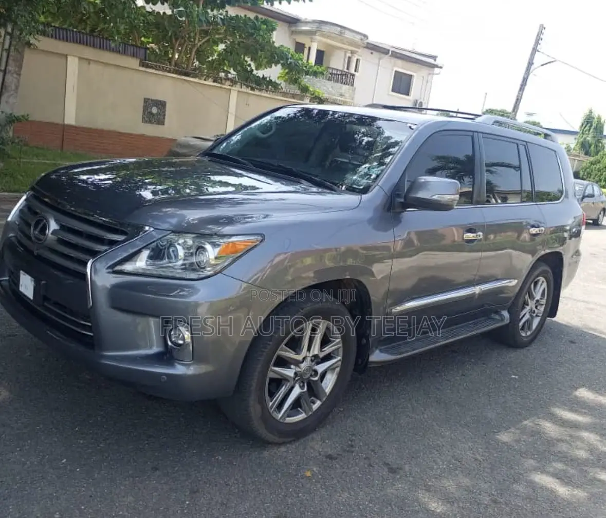 Lexus LX 570 (5 seats) AWD 2015 Gray
